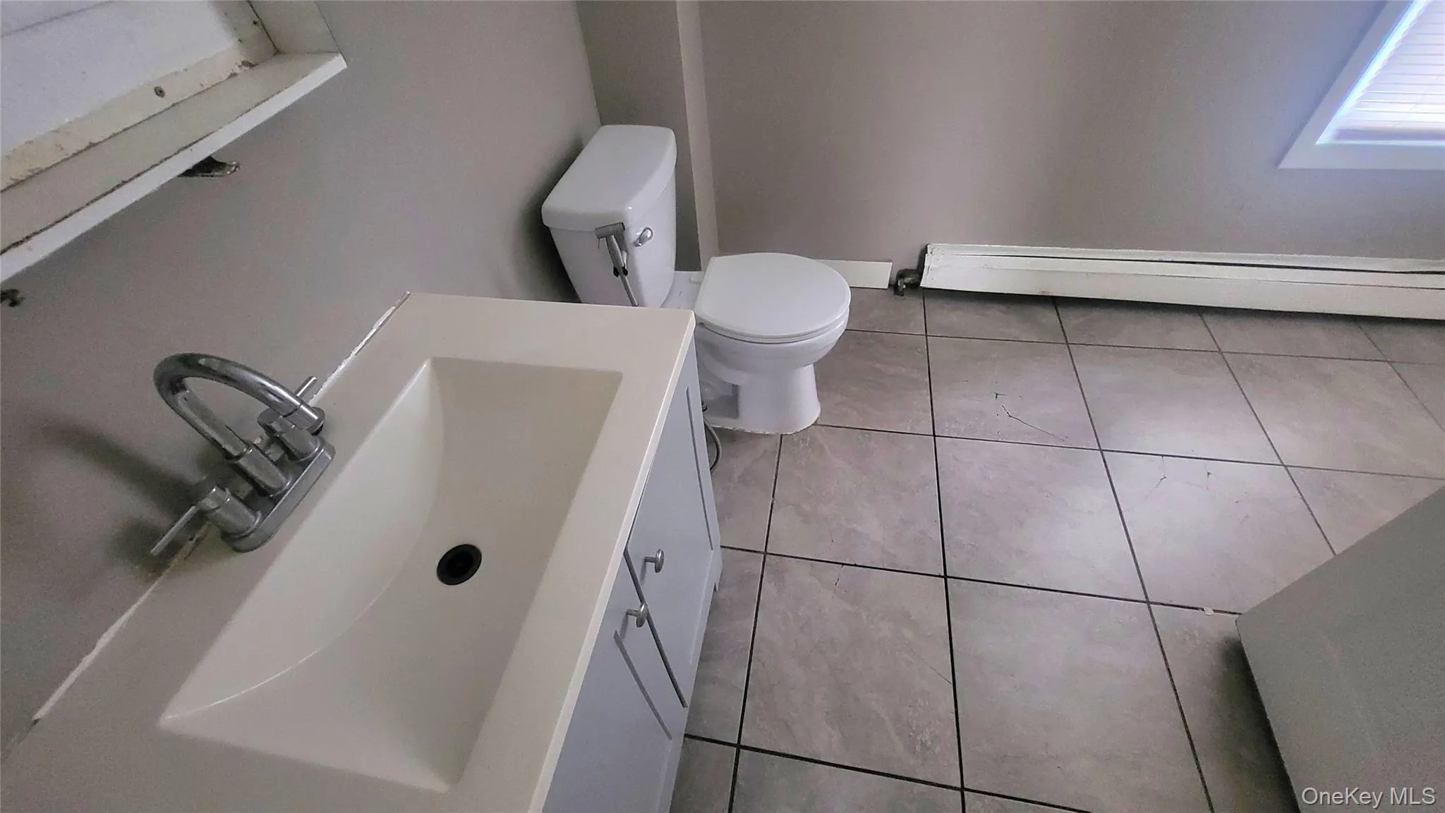 Sink Upon Entry Of Bathroom Sink Upon Entry Of Bathroom