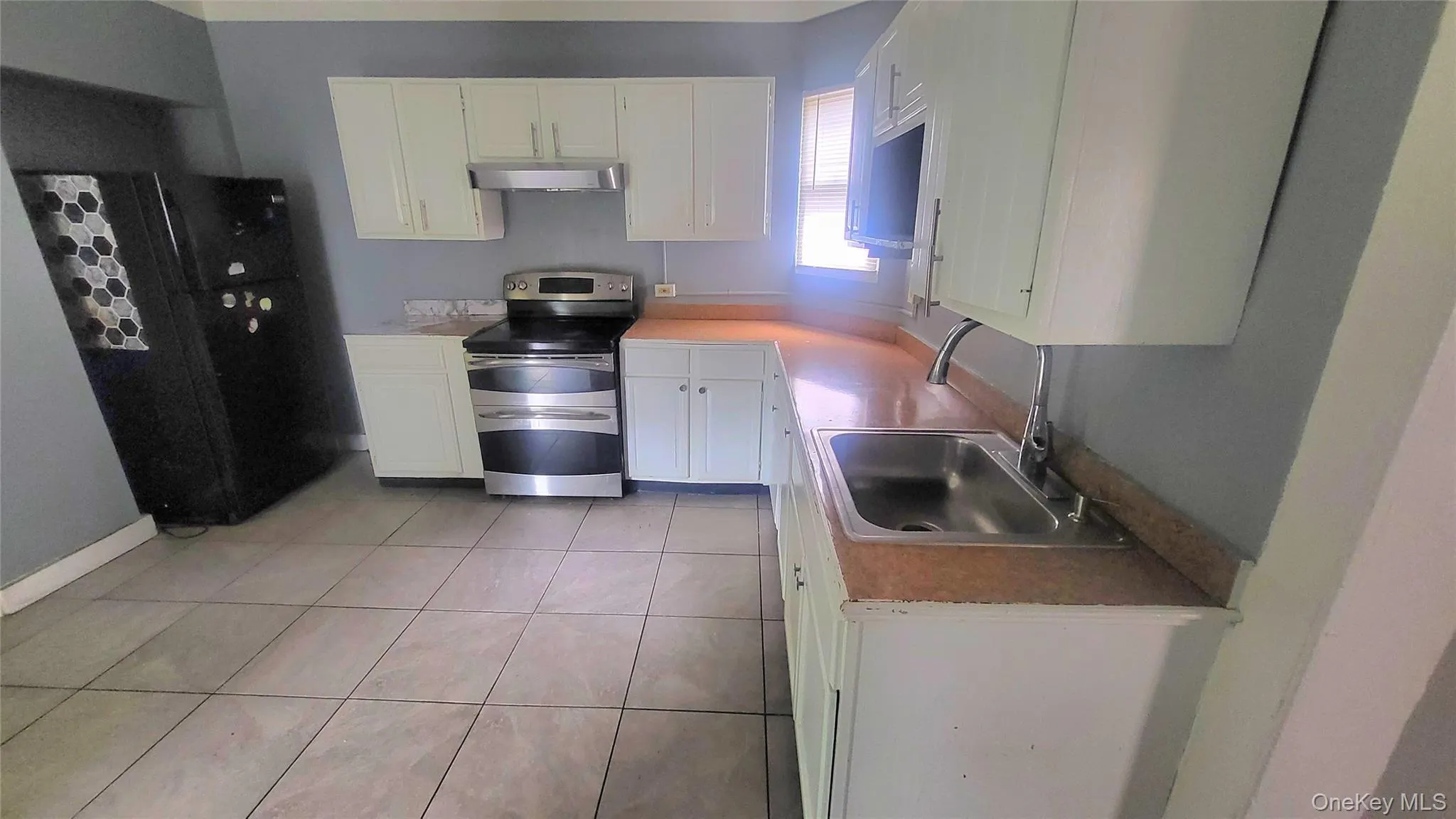 Kitchen With Stainless Steel Range Kitchen With Stainless Steel Range