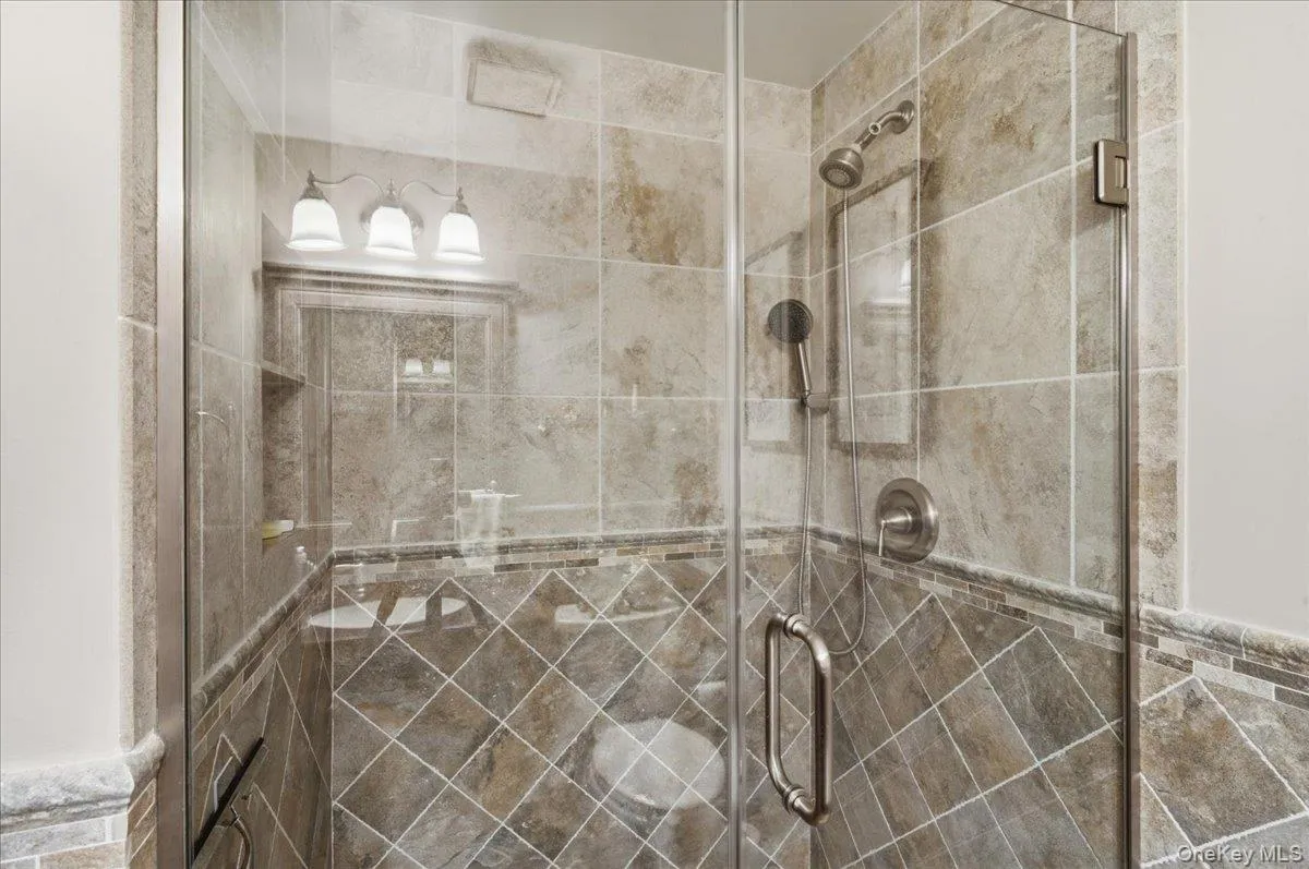 606 Fox Hill Drive, Riverhead, NY, 2 Bedrooms Bedrooms, 6 Rooms Rooms,2 BathroomsBathrooms,Residential,For Rent,Fox Hill,0,1015883 606 Fox Hill Drive, Riverhead, NY, 2 Bedrooms Bedrooms, 6 Rooms Rooms,2 BathroomsBathrooms,Residential,For Rent,Fox Hill,0,1015883