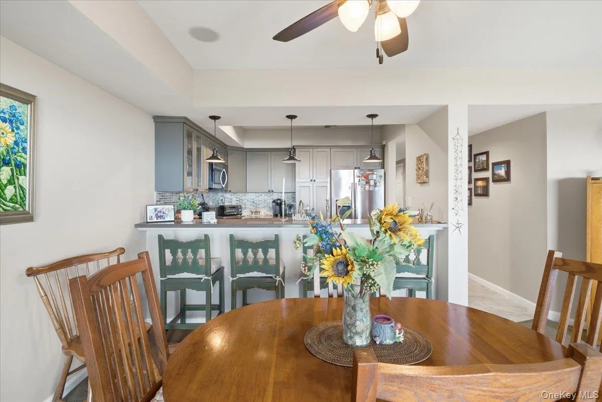 606 Fox Hill Drive, Riverhead, NY, 2 Bedrooms Bedrooms, 6 Rooms Rooms,2 BathroomsBathrooms,Residential,For Rent,Fox Hill,0,1015883 606 Fox Hill Drive, Riverhead, NY, 2 Bedrooms Bedrooms, 6 Rooms Rooms,2 BathroomsBathrooms,Residential,For Rent,Fox Hill,0,1015883