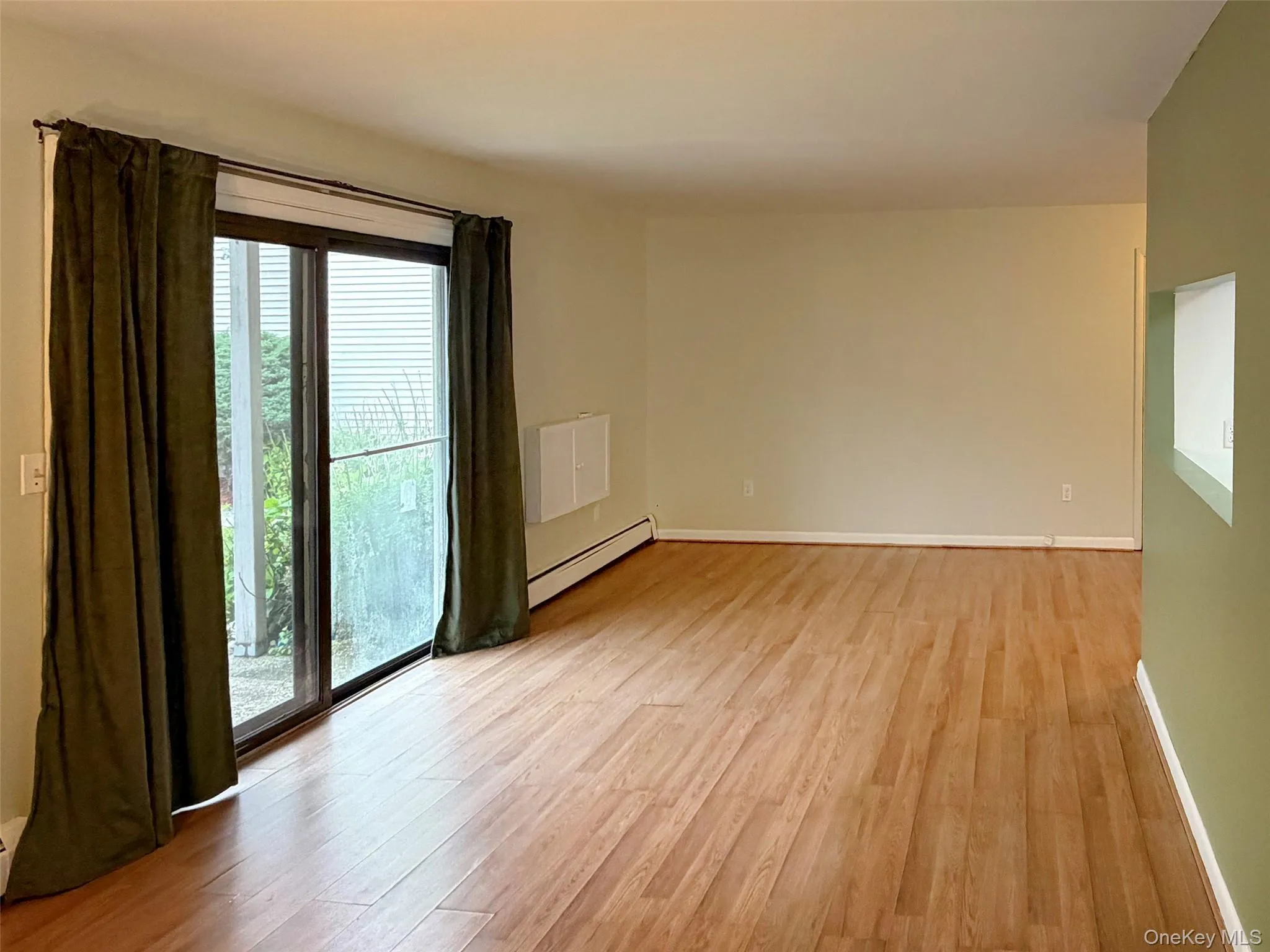 394 Concord Lane, Middletown, NY, 1 Bedroom Bedrooms, 3 Rooms Rooms,1 BathroomBathrooms,Residential,For Rent,Concord,0,1015893 394 Concord Lane, Middletown, NY, 1 Bedroom Bedrooms, 3 Rooms Rooms,1 BathroomBathrooms,Residential,For Rent,Concord,0,1015893