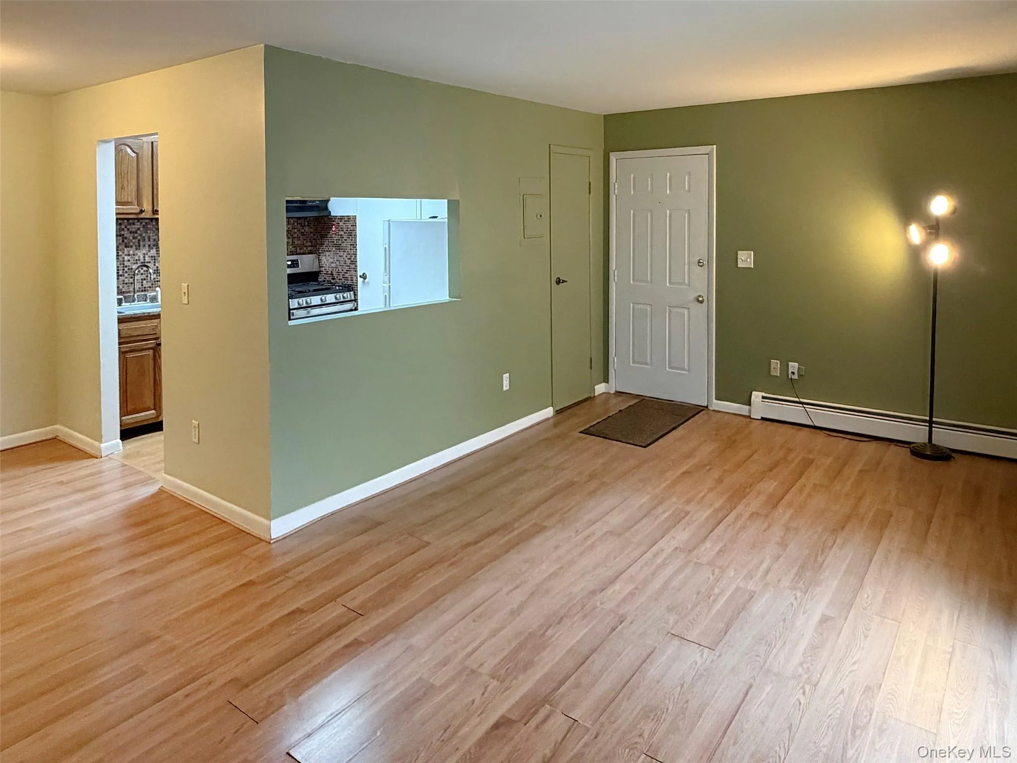 394 Concord Lane, Middletown, NY, 1 Bedroom Bedrooms, 3 Rooms Rooms,1 BathroomBathrooms,Residential,For Rent,Concord,0,KEY1015893 394 Concord Lane, Middletown, NY, 1 Bedroom Bedrooms, 3 Rooms Rooms,1 BathroomBathrooms,Residential,For Rent,Concord,0,KEY1015893