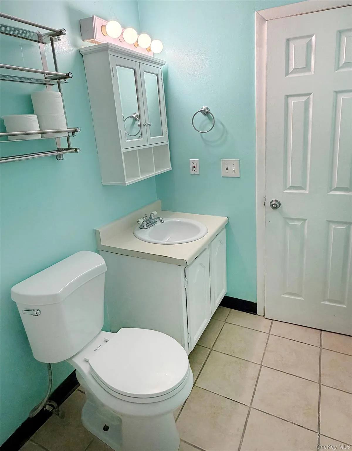 394 Concord Lane, Middletown, NY, 1 Bedroom Bedrooms, 3 Rooms Rooms,1 BathroomBathrooms,Residential,For Rent,Concord,0,KEY1015893 394 Concord Lane, Middletown, NY, 1 Bedroom Bedrooms, 3 Rooms Rooms,1 BathroomBathrooms,Residential,For Rent,Concord,0,KEY1015893