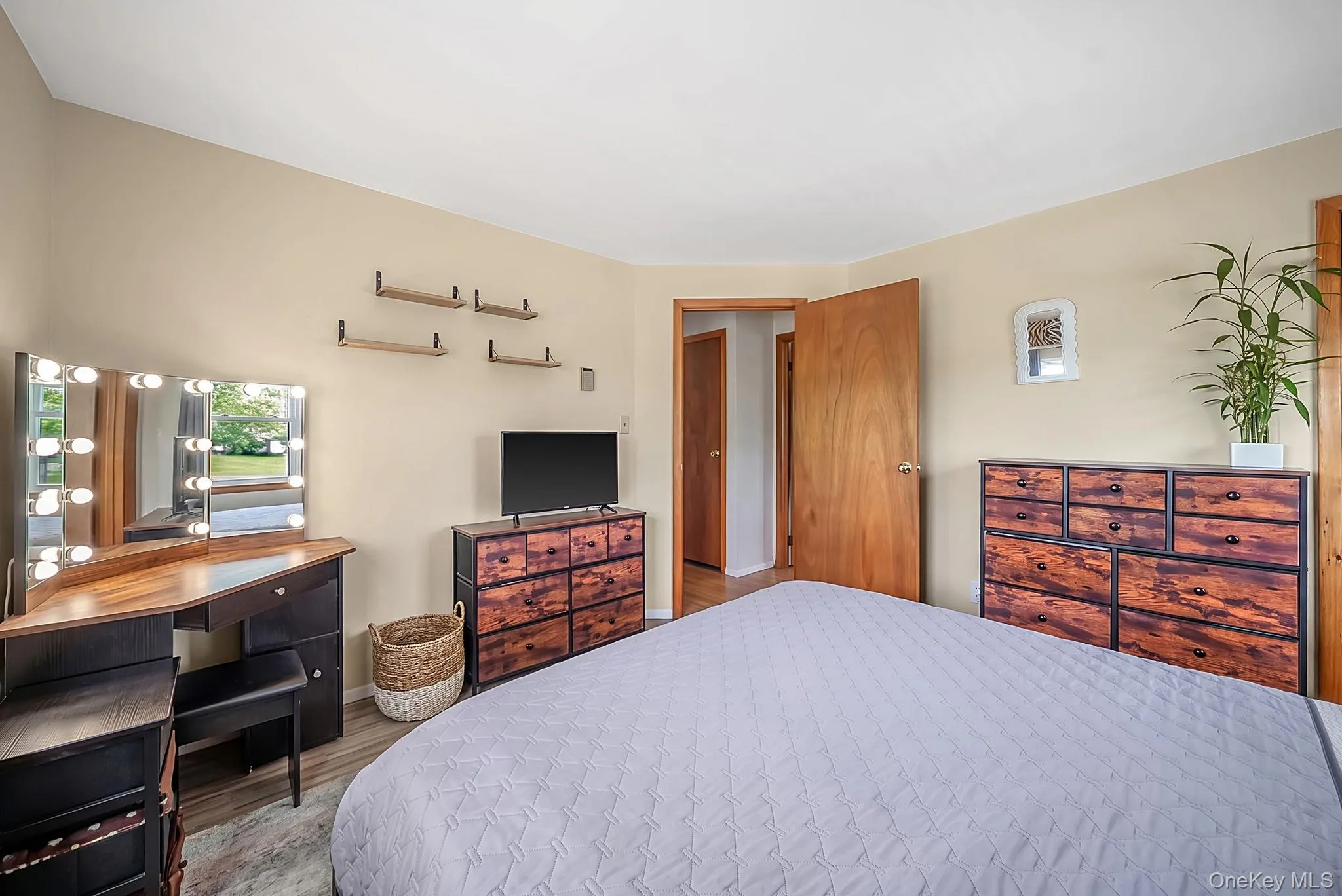 36 Sunrise Lane, Hempstead, NY, 4 Bedrooms Bedrooms, 8 Rooms Rooms,2 BathroomsBathrooms,Residential,For Rent,Sunrise,0,KEY1015895 36 Sunrise Lane, Hempstead, NY, 4 Bedrooms Bedrooms, 8 Rooms Rooms,2 BathroomsBathrooms,Residential,For Rent,Sunrise,0,KEY1015895