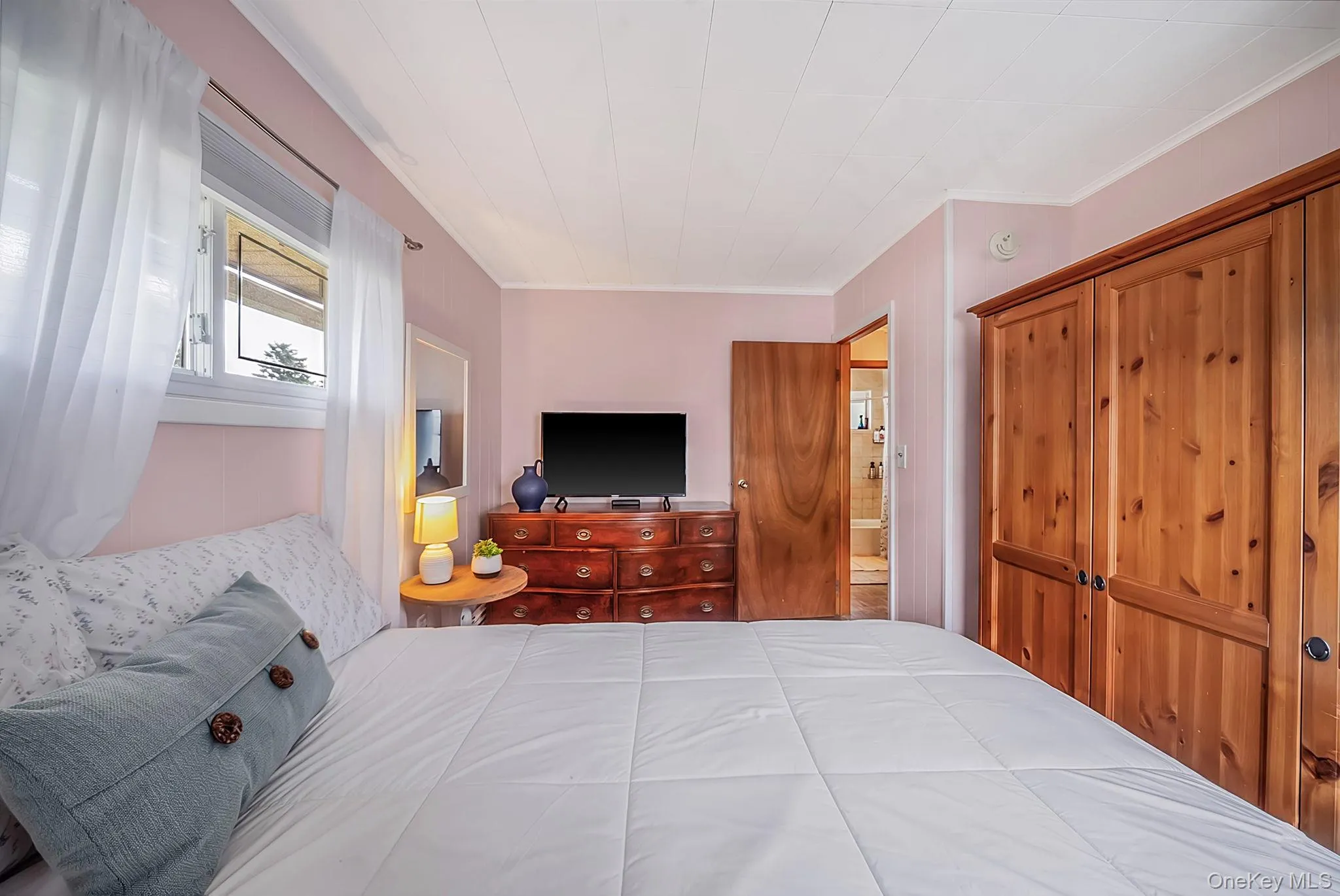 36 Sunrise Lane, Hempstead, NY, 4 Bedrooms Bedrooms, 8 Rooms Rooms,2 BathroomsBathrooms,Residential,For Rent,Sunrise,0,KEY1015895 36 Sunrise Lane, Hempstead, NY, 4 Bedrooms Bedrooms, 8 Rooms Rooms,2 BathroomsBathrooms,Residential,For Rent,Sunrise,0,KEY1015895