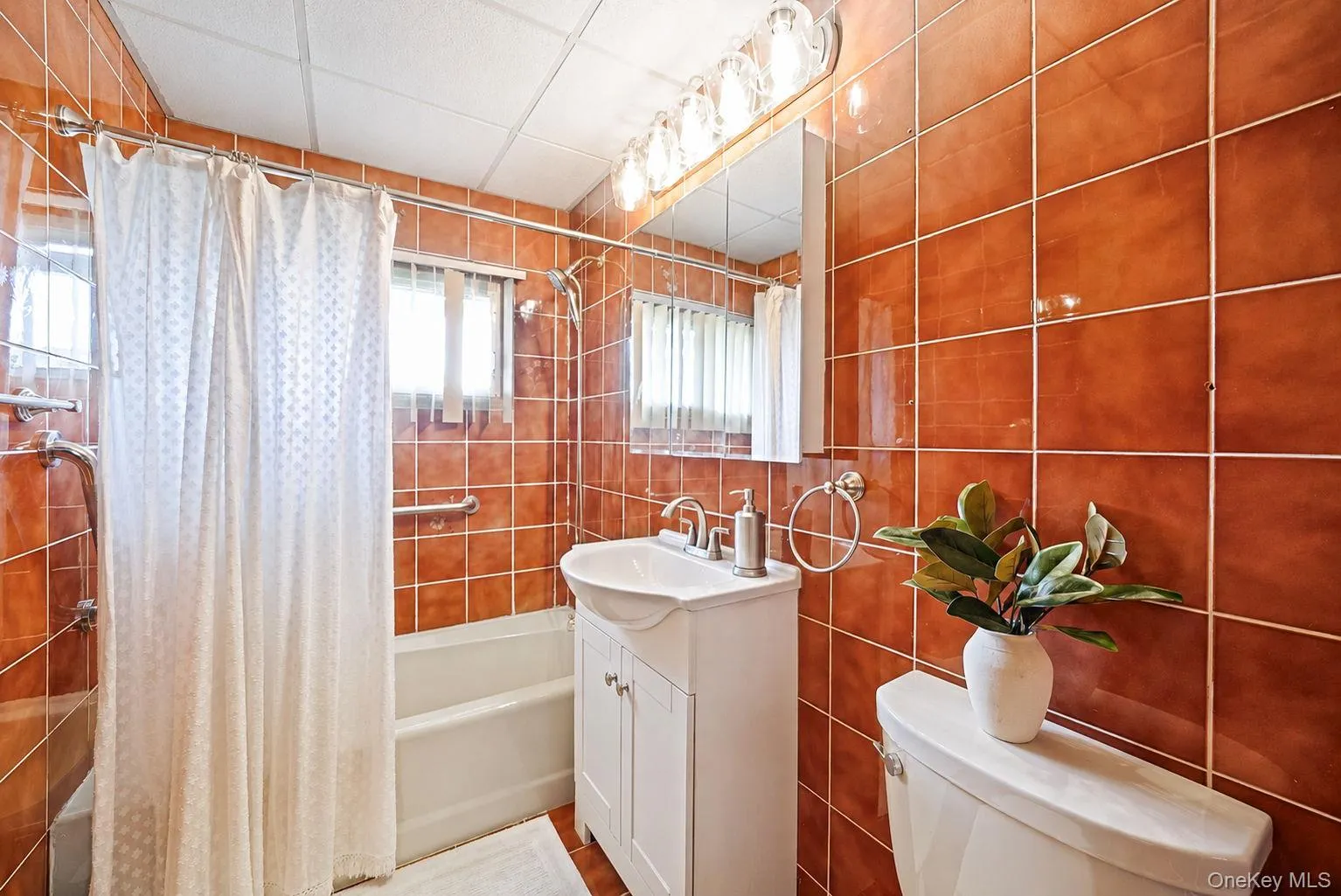36 Sunrise Lane, Hempstead, NY, 4 Bedrooms Bedrooms, 8 Rooms Rooms,2 BathroomsBathrooms,Residential,For Rent,Sunrise,0,KEY1015895 36 Sunrise Lane, Hempstead, NY, 4 Bedrooms Bedrooms, 8 Rooms Rooms,2 BathroomsBathrooms,Residential,For Rent,Sunrise,0,KEY1015895