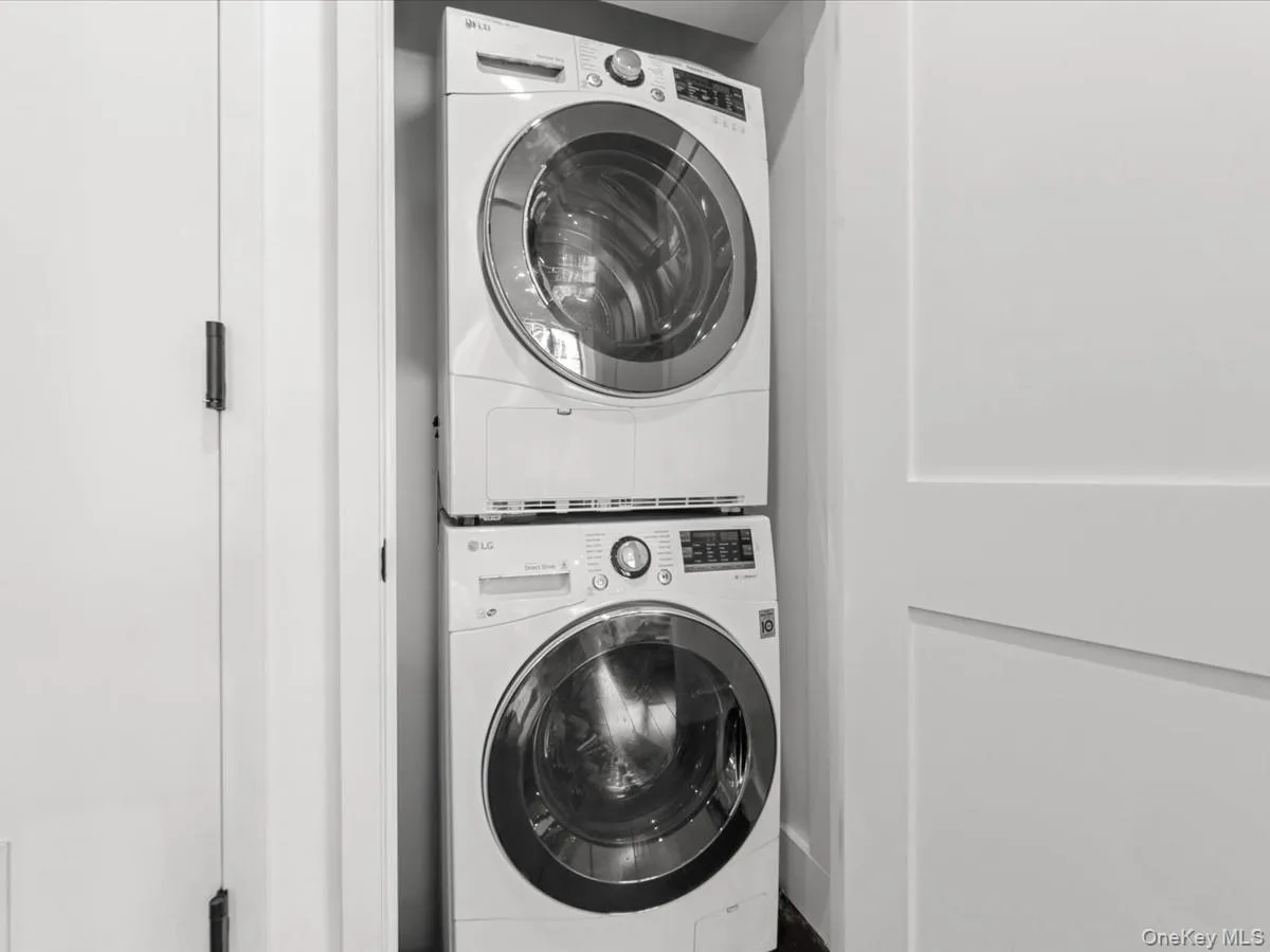 1440 31st Avenue, New York, NY, 1 Bedroom Bedrooms, 3 Rooms Rooms,1 BathroomBathrooms,Residential,For Rent,31st,0,KEY1015898 1440 31st Avenue, New York, NY, 1 Bedroom Bedrooms, 3 Rooms Rooms,1 BathroomBathrooms,Residential,For Rent,31st,0,KEY1015898