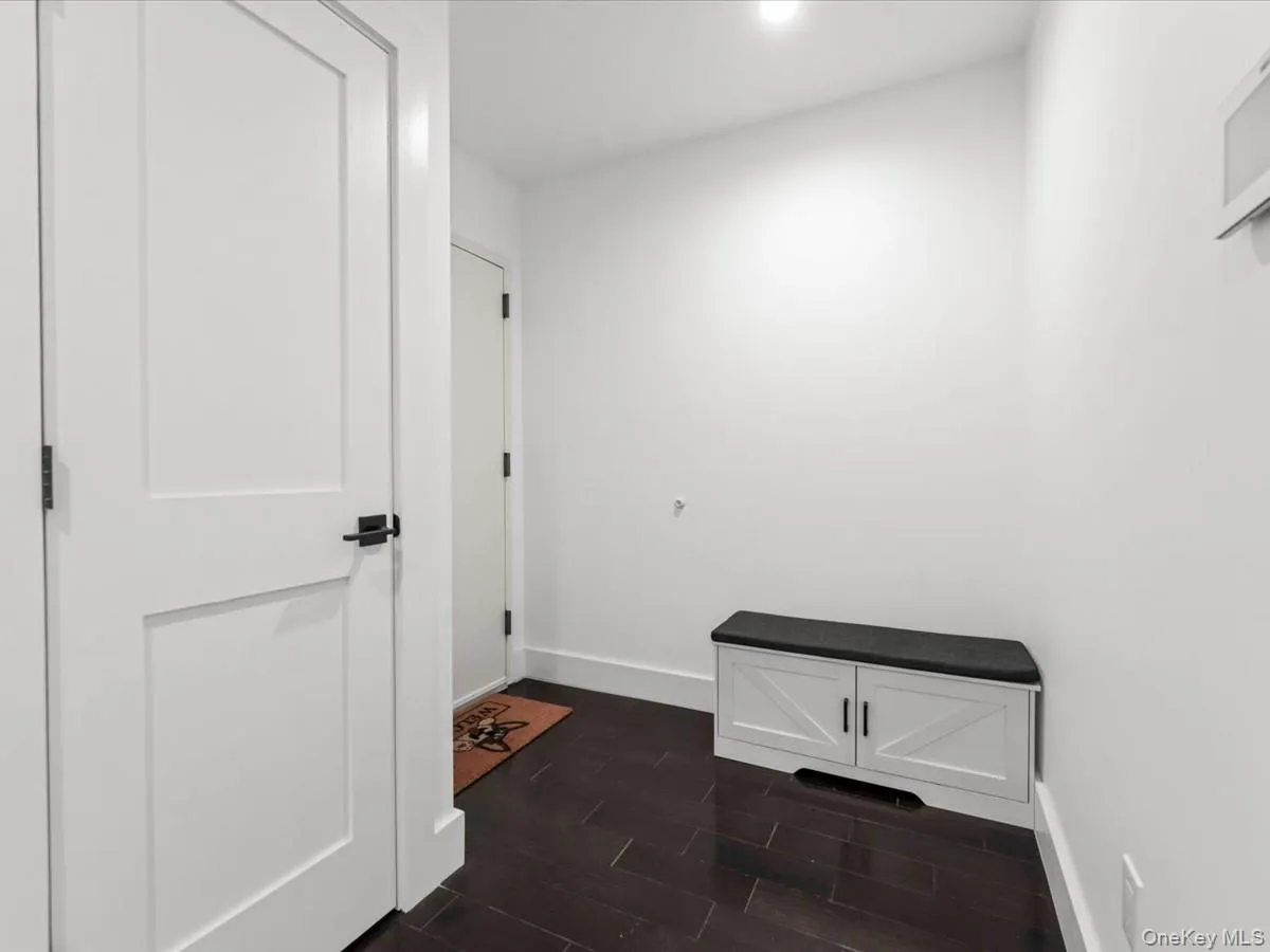 1440 31st Avenue, New York, NY, 1 Bedroom Bedrooms, 3 Rooms Rooms,1 BathroomBathrooms,Residential,For Rent,31st,0,KEY1015898 1440 31st Avenue, New York, NY, 1 Bedroom Bedrooms, 3 Rooms Rooms,1 BathroomBathrooms,Residential,For Rent,31st,0,KEY1015898