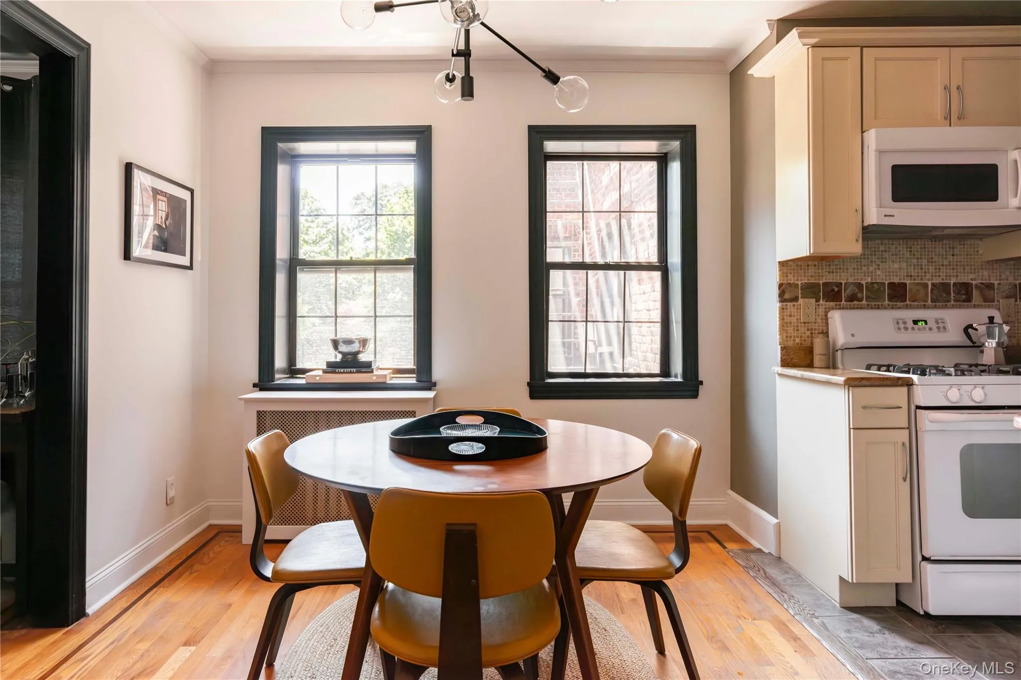23 Old Mamaroneck Road, White Plains, NY, 1 Bedroom Bedrooms, 4 Rooms Rooms,1 BathroomBathrooms,Residential Lease,For Rent,Old Mamaroneck,0,1015906 23 Old Mamaroneck Road, White Plains, NY, 1 Bedroom Bedrooms, 4 Rooms Rooms,1 BathroomBathrooms,Residential Lease,For Rent,Old Mamaroneck,0,1015906