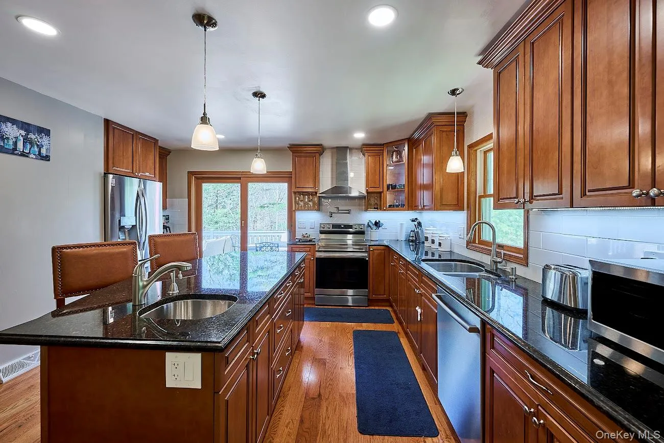 39 Pitio Road, Lumberland, NY, 3 Bedrooms Bedrooms, 10 Rooms Rooms,3 BathroomsBathrooms,Residential,For Rent,Pitio,0,1015910 39 Pitio Road, Lumberland, NY, 3 Bedrooms Bedrooms, 10 Rooms Rooms,3 BathroomsBathrooms,Residential,For Rent,Pitio,0,1015910