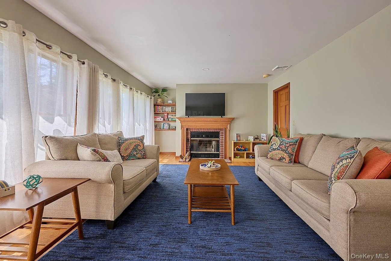 39 Pitio Road, Lumberland, NY, 3 Bedrooms Bedrooms, 10 Rooms Rooms,3 BathroomsBathrooms,Residential,For Rent,Pitio,0,1015910 39 Pitio Road, Lumberland, NY, 3 Bedrooms Bedrooms, 10 Rooms Rooms,3 BathroomsBathrooms,Residential,For Rent,Pitio,0,1015910