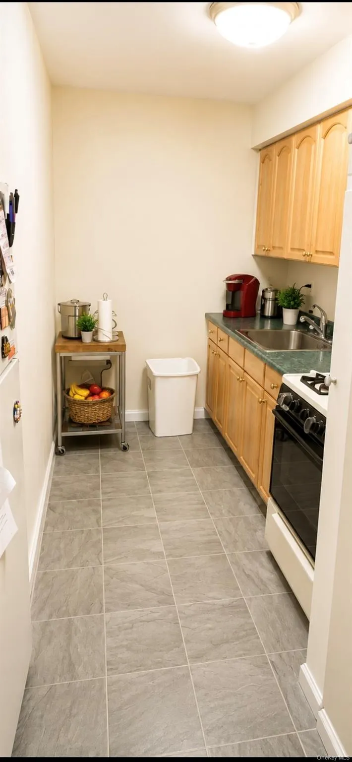 194 Smith Street, Hempstead, NY, 1 Bedroom Bedrooms, 3 Rooms Rooms,1 BathroomBathrooms,Residential Lease,For Rent,Smith,0,1015911 194 Smith Street, Hempstead, NY, 1 Bedroom Bedrooms, 3 Rooms Rooms,1 BathroomBathrooms,Residential Lease,For Rent,Smith,0,1015911