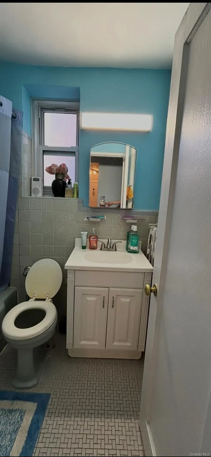 194 Smith Street, Hempstead, NY, 1 Bedroom Bedrooms, 3 Rooms Rooms,1 BathroomBathrooms,Residential Lease,For Rent,Smith,0,1015911 194 Smith Street, Hempstead, NY, 1 Bedroom Bedrooms, 3 Rooms Rooms,1 BathroomBathrooms,Residential Lease,For Rent,Smith,0,1015911