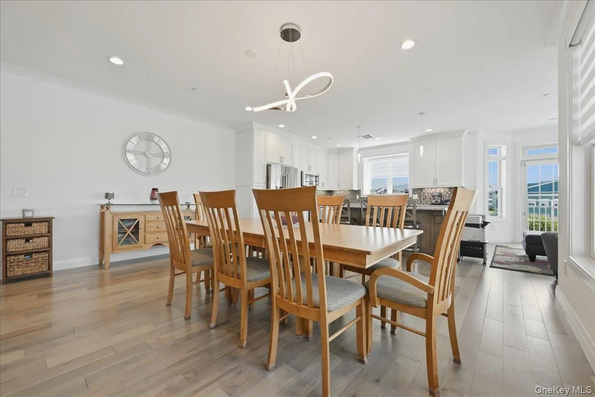33204 Spruce Pond Circle, Oyster Bay, NY, 2 Bedrooms Bedrooms, 5 Rooms Rooms,2 BathroomsBathrooms,Residential,For Rent,Spruce Pond,0,1015912 33204 Spruce Pond Circle, Oyster Bay, NY, 2 Bedrooms Bedrooms, 5 Rooms Rooms,2 BathroomsBathrooms,Residential,For Rent,Spruce Pond,0,1015912