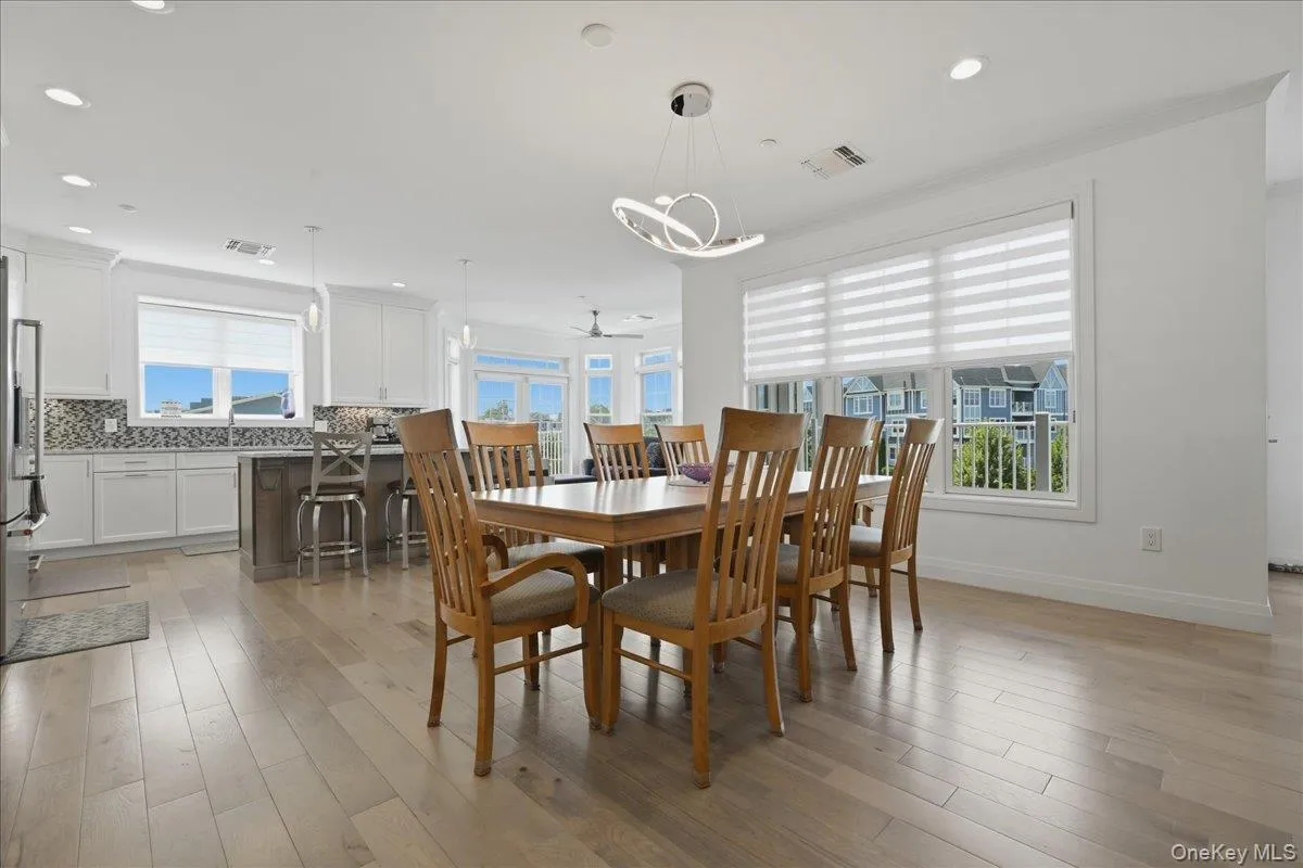 33204 Spruce Pond Circle, Oyster Bay, NY, 2 Bedrooms Bedrooms, 5 Rooms Rooms,2 BathroomsBathrooms,Residential,For Rent,Spruce Pond,0,1015912 33204 Spruce Pond Circle, Oyster Bay, NY, 2 Bedrooms Bedrooms, 5 Rooms Rooms,2 BathroomsBathrooms,Residential,For Rent,Spruce Pond,0,1015912