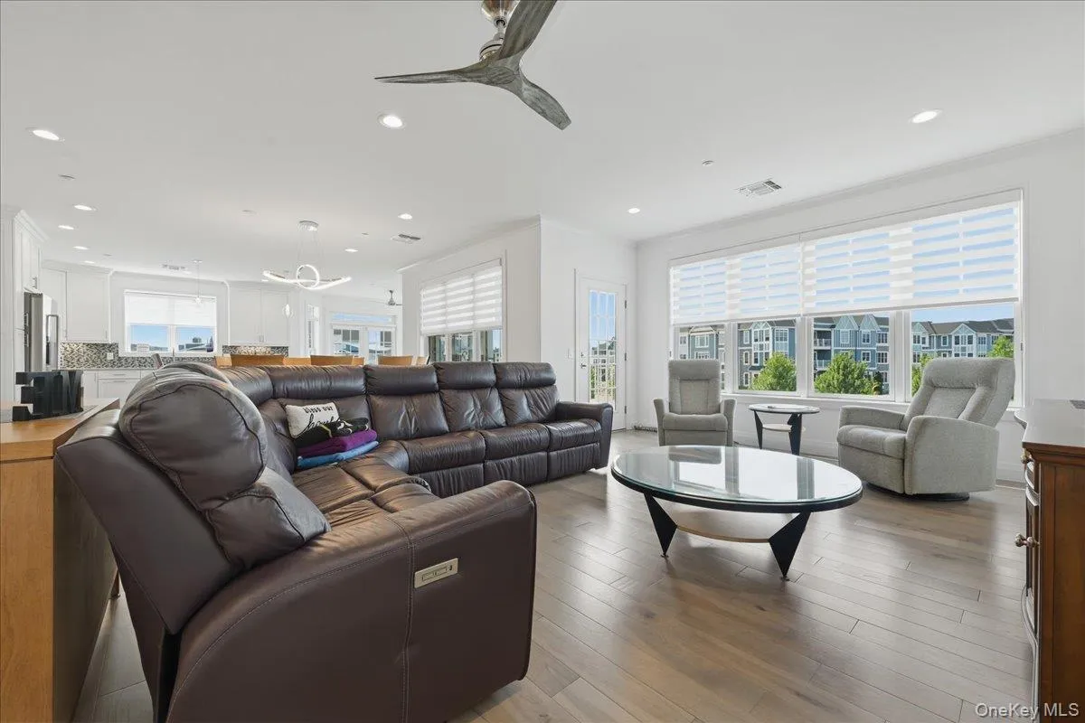 33204 Spruce Pond Circle, Oyster Bay, NY, 2 Bedrooms Bedrooms, 5 Rooms Rooms,2 BathroomsBathrooms,Residential,For Rent,Spruce Pond,0,1015912 33204 Spruce Pond Circle, Oyster Bay, NY, 2 Bedrooms Bedrooms, 5 Rooms Rooms,2 BathroomsBathrooms,Residential,For Rent,Spruce Pond,0,1015912