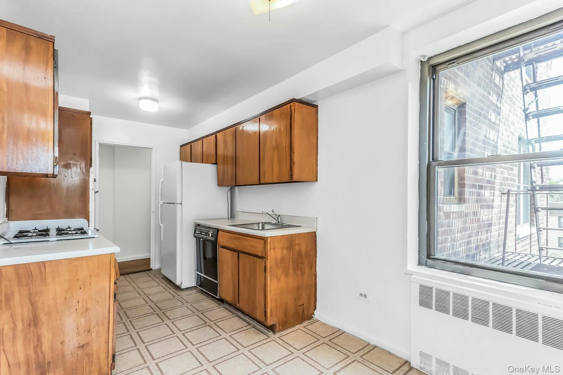 209-39 23rd Avenue, New York, NY, 2 Bedrooms Bedrooms, 5 Rooms Rooms,2 BathroomsBathrooms,Residential,For Rent,23rd,0,1015913 209-39 23rd Avenue, New York, NY, 2 Bedrooms Bedrooms, 5 Rooms Rooms,2 BathroomsBathrooms,Residential,For Rent,23rd,0,1015913