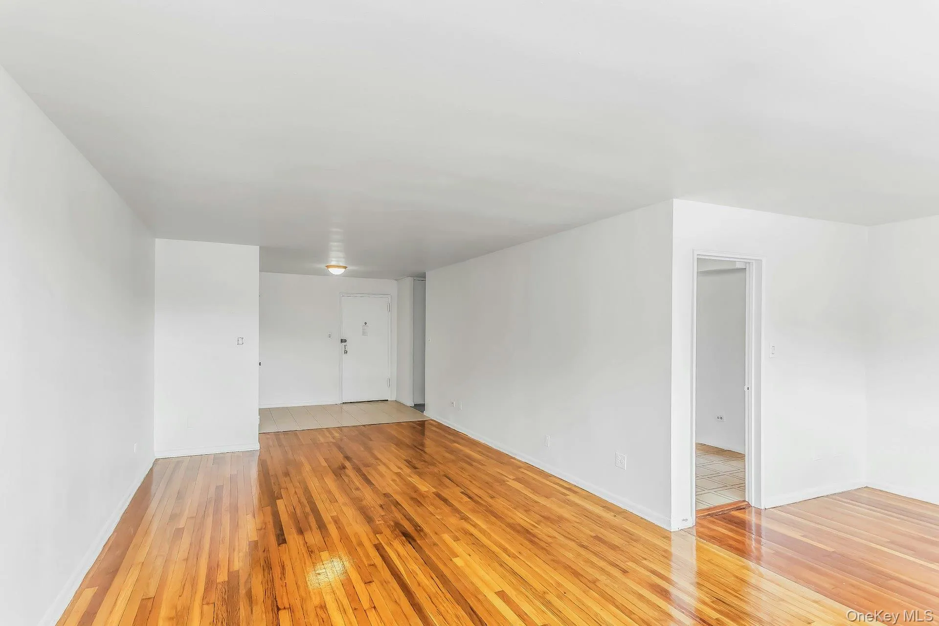 209-39 23rd Avenue, New York, NY, 2 Bedrooms Bedrooms, 5 Rooms Rooms,2 BathroomsBathrooms,Residential,For Rent,23rd,0,1015913 209-39 23rd Avenue, New York, NY, 2 Bedrooms Bedrooms, 5 Rooms Rooms,2 BathroomsBathrooms,Residential,For Rent,23rd,0,1015913