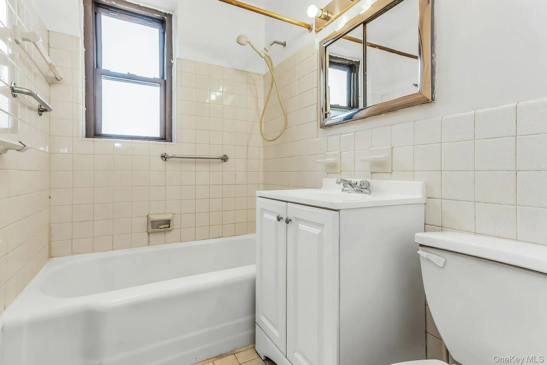 209-39 23rd Avenue, New York, NY, 2 Bedrooms Bedrooms, 5 Rooms Rooms,2 BathroomsBathrooms,Residential,For Rent,23rd,0,1015913 209-39 23rd Avenue, New York, NY, 2 Bedrooms Bedrooms, 5 Rooms Rooms,2 BathroomsBathrooms,Residential,For Rent,23rd,0,1015913