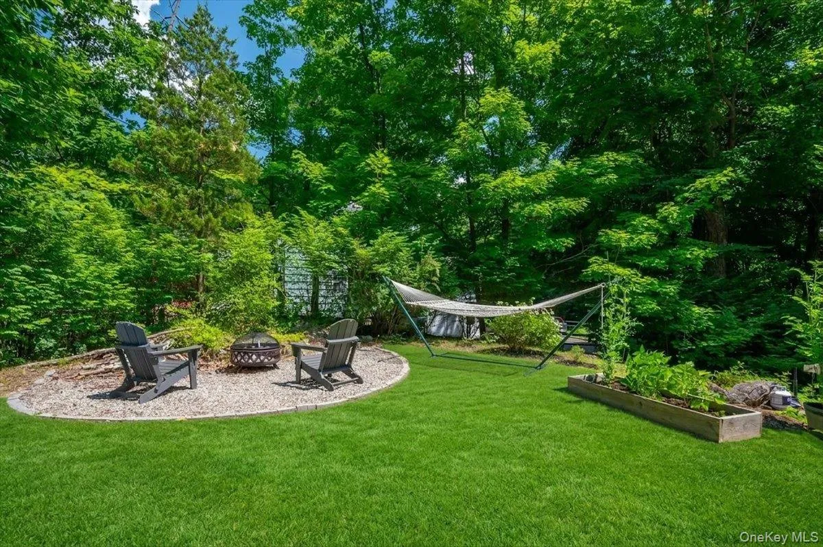 105 High Street Extension, Mount Kisco, NY, 4 Bedrooms Bedrooms, 8 Rooms Rooms,2 BathroomsBathrooms,Residential,For Rent,High Street,0,1015914 105 High Street Extension, Mount Kisco, NY, 4 Bedrooms Bedrooms, 8 Rooms Rooms,2 BathroomsBathrooms,Residential,For Rent,High Street,0,1015914