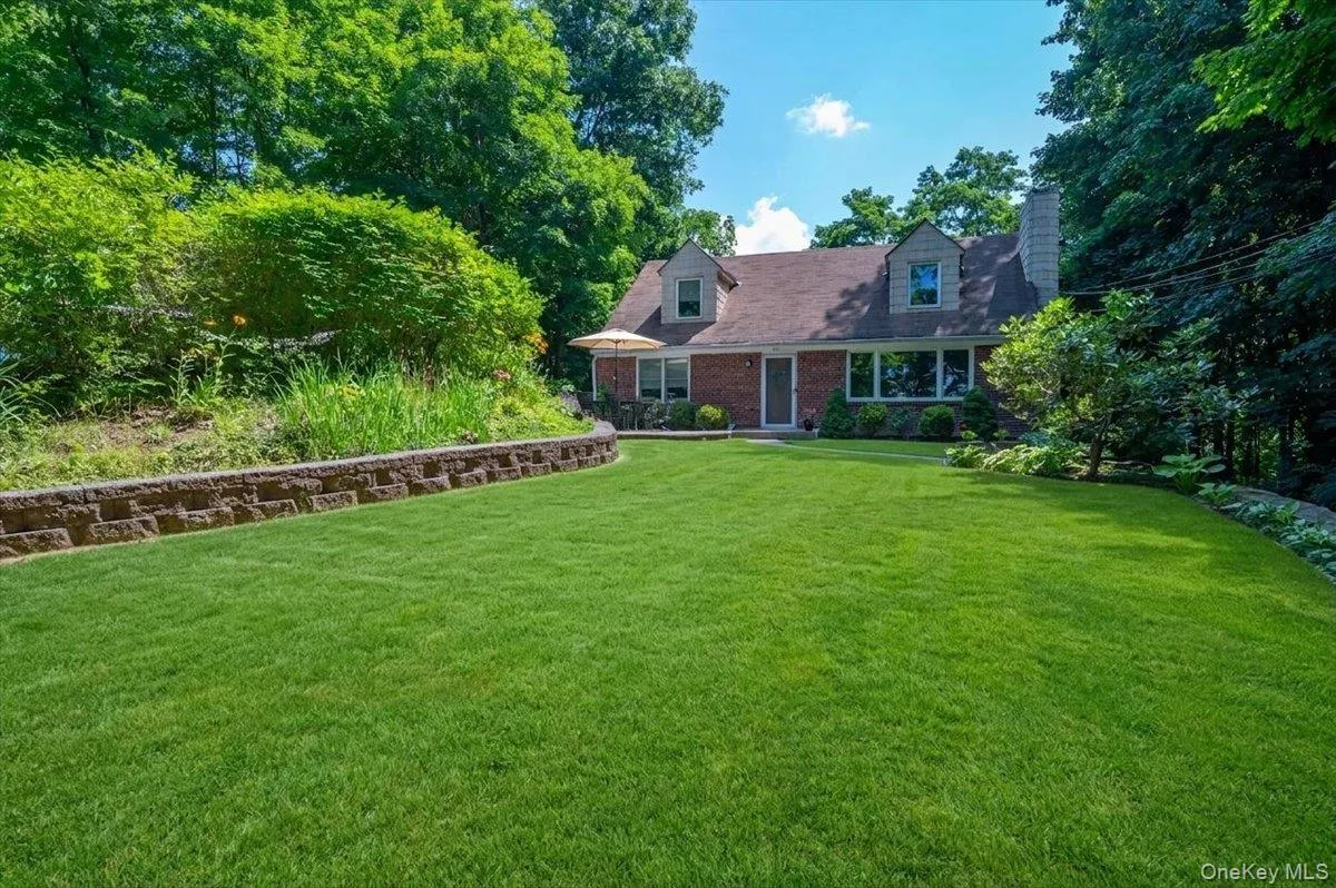 105 High Street Extension, Mount Kisco, NY, 4 Bedrooms Bedrooms, 8 Rooms Rooms,2 BathroomsBathrooms,Residential,For Rent,High Street,0,1015914 105 High Street Extension, Mount Kisco, NY, 4 Bedrooms Bedrooms, 8 Rooms Rooms,2 BathroomsBathrooms,Residential,For Rent,High Street,0,1015914