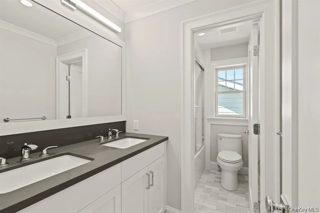 31 Maple Avenue, Harrison, NY, 3 Bedrooms Bedrooms, 7 Rooms Rooms,3 BathroomsBathrooms,Residential Lease,For Rent,Maple,0,1015919 31 Maple Avenue, Harrison, NY, 3 Bedrooms Bedrooms, 7 Rooms Rooms,3 BathroomsBathrooms,Residential Lease,For Rent,Maple,0,1015919