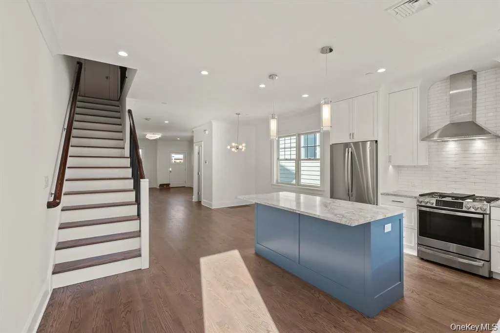 31 Maple Avenue, Harrison, NY, 3 Bedrooms Bedrooms, 7 Rooms Rooms,3 BathroomsBathrooms,Residential Lease,For Rent,Maple,0,1015919 31 Maple Avenue, Harrison, NY, 3 Bedrooms Bedrooms, 7 Rooms Rooms,3 BathroomsBathrooms,Residential Lease,For Rent,Maple,0,1015919