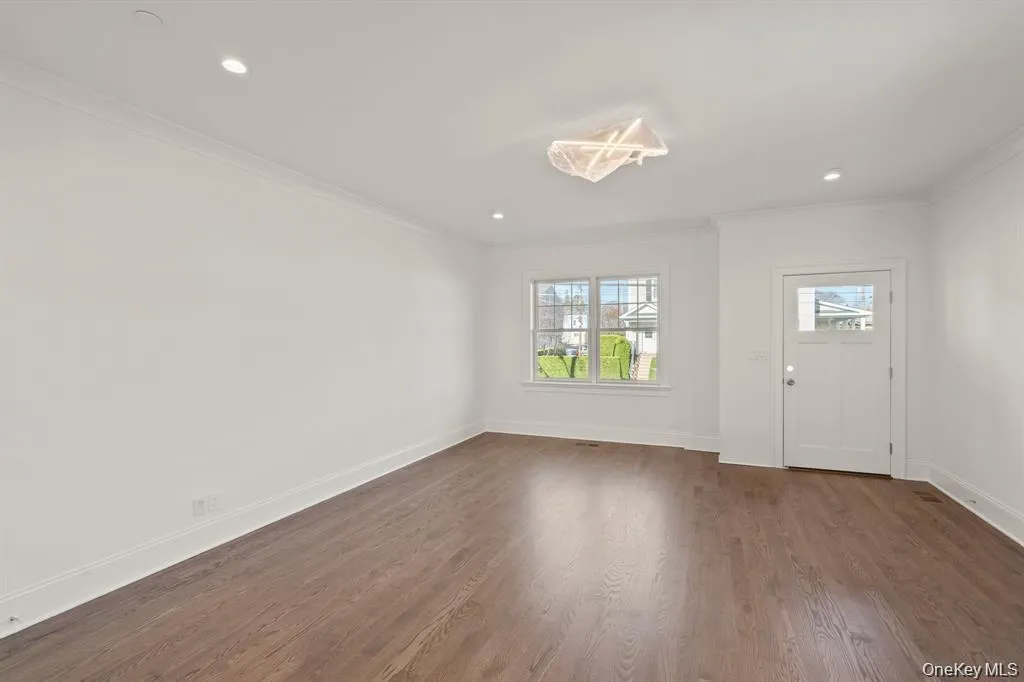 31 Maple Avenue, Harrison, NY, 3 Bedrooms Bedrooms, 7 Rooms Rooms,3 BathroomsBathrooms,Residential Lease,For Rent,Maple,0,1015919 31 Maple Avenue, Harrison, NY, 3 Bedrooms Bedrooms, 7 Rooms Rooms,3 BathroomsBathrooms,Residential Lease,For Rent,Maple,0,1015919