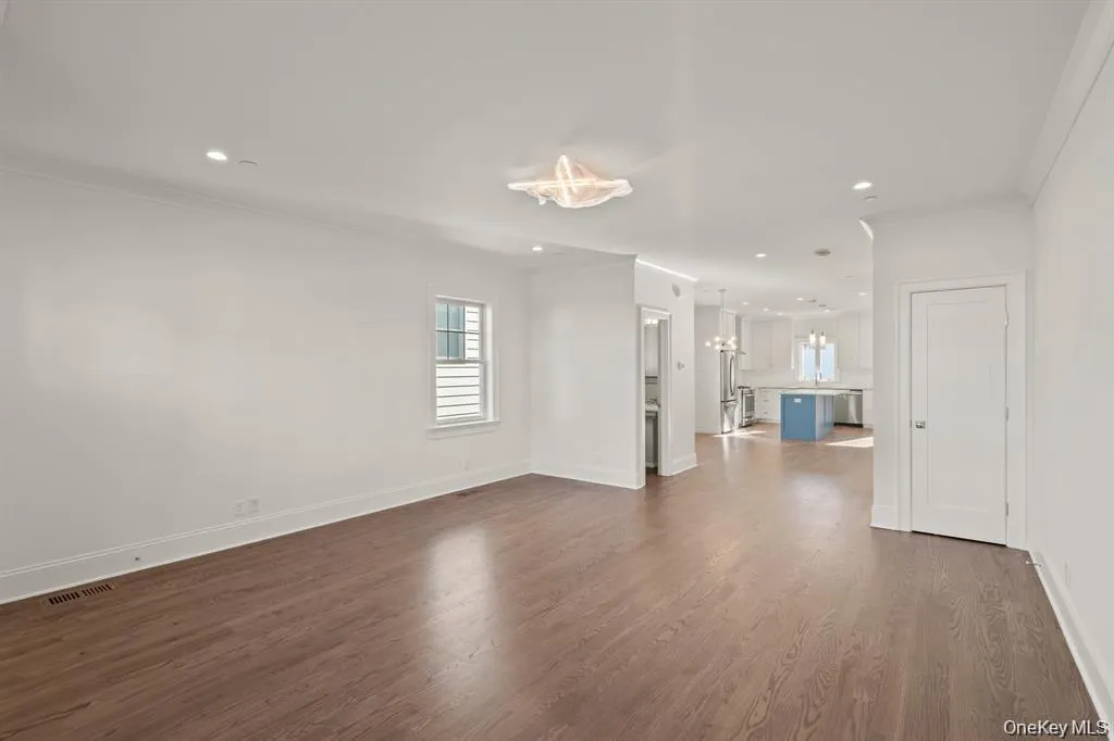 31 Maple Avenue, Harrison, NY, 3 Bedrooms Bedrooms, 7 Rooms Rooms,3 BathroomsBathrooms,Residential Lease,For Rent,Maple,0,1015919 31 Maple Avenue, Harrison, NY, 3 Bedrooms Bedrooms, 7 Rooms Rooms,3 BathroomsBathrooms,Residential Lease,For Rent,Maple,0,1015919