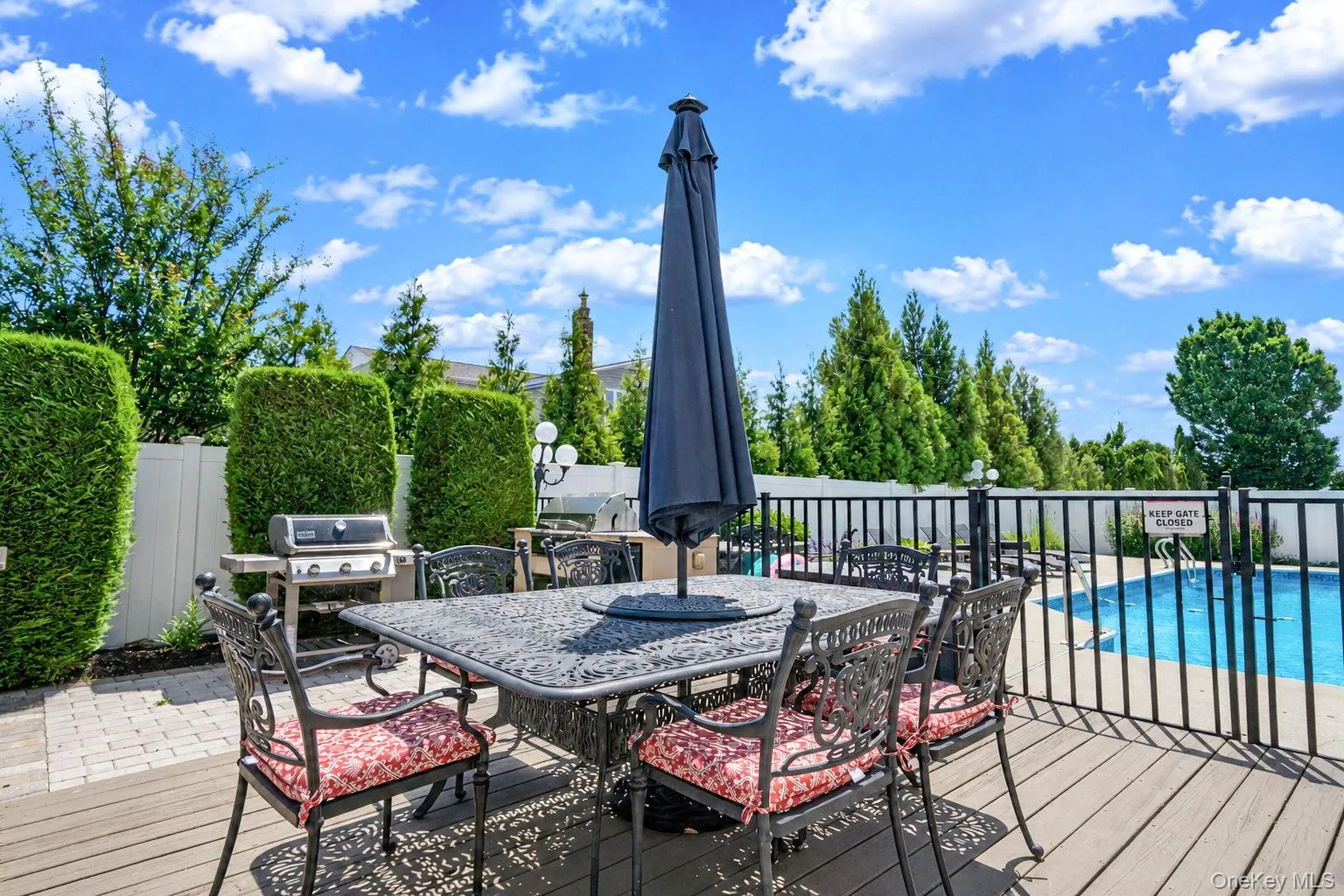 Entertainers Backyard, .23 Acres, Saltwater Heated IGP, Deck, Built in BBQ, Entertaining Space, PVC Fencing, IGS Entertainers Backyard, .23 Acres, Saltwater Heated IGP, Deck, Built in BBQ, Entertaining Space, PVC Fencing, IGS