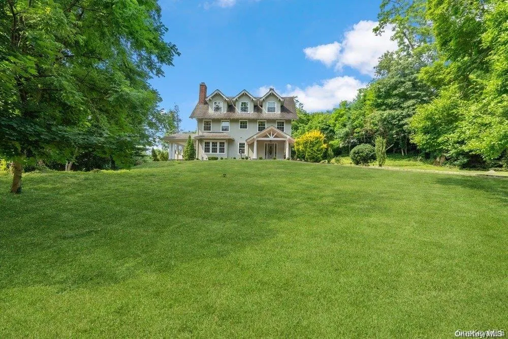 9 The Intervale, North Hempstead, NY, 5 Bedrooms Bedrooms, 11 Rooms Rooms,4 BathroomsBathrooms,Residential Lease,For Rent,The Intervale,0,1015922 9 The Intervale, North Hempstead, NY, 5 Bedrooms Bedrooms, 11 Rooms Rooms,4 BathroomsBathrooms,Residential Lease,For Rent,The Intervale,0,1015922