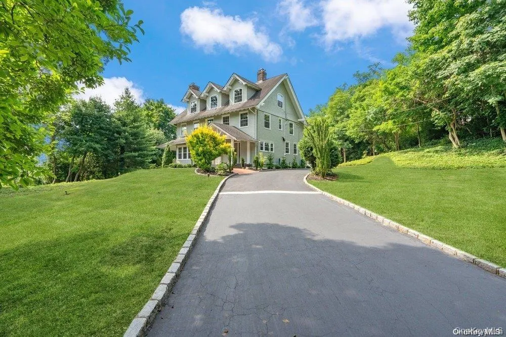 9 The Intervale, North Hempstead, NY, 5 Bedrooms Bedrooms, 11 Rooms Rooms,4 BathroomsBathrooms,Residential Lease,For Rent,The Intervale,0,1015922 9 The Intervale, North Hempstead, NY, 5 Bedrooms Bedrooms, 11 Rooms Rooms,4 BathroomsBathrooms,Residential Lease,For Rent,The Intervale,0,1015922