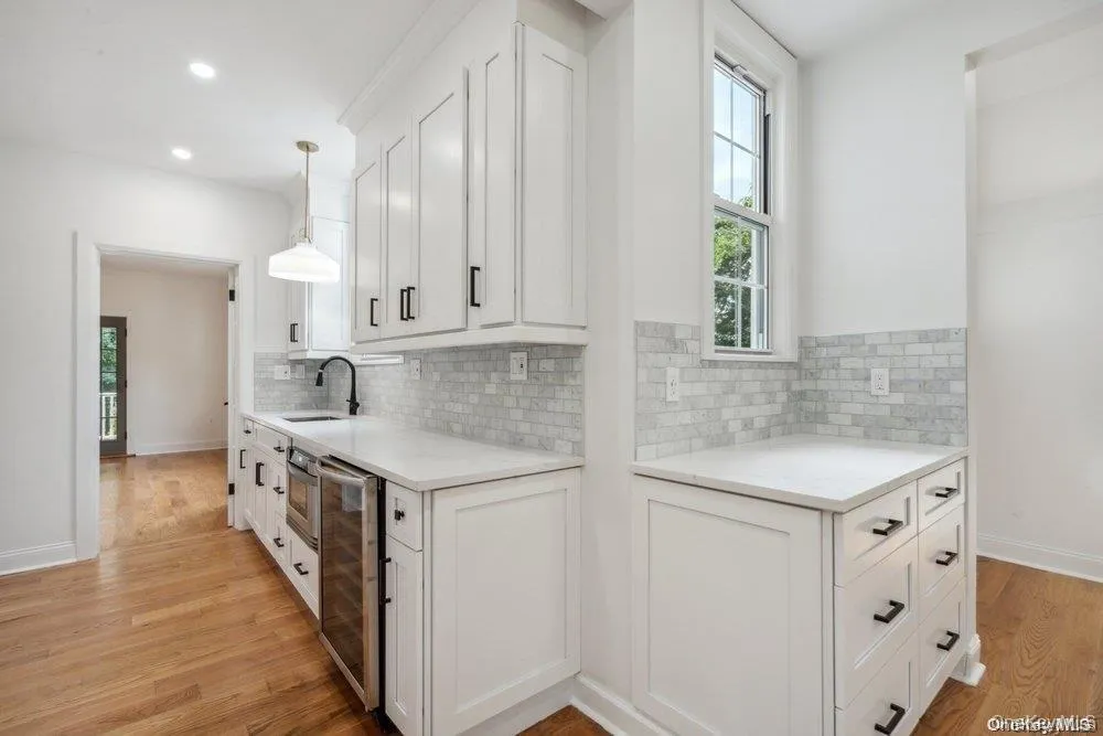 9 The Intervale, North Hempstead, NY, 5 Bedrooms Bedrooms, 11 Rooms Rooms,4 BathroomsBathrooms,Residential Lease,For Rent,The Intervale,0,1015922 9 The Intervale, North Hempstead, NY, 5 Bedrooms Bedrooms, 11 Rooms Rooms,4 BathroomsBathrooms,Residential Lease,For Rent,The Intervale,0,1015922