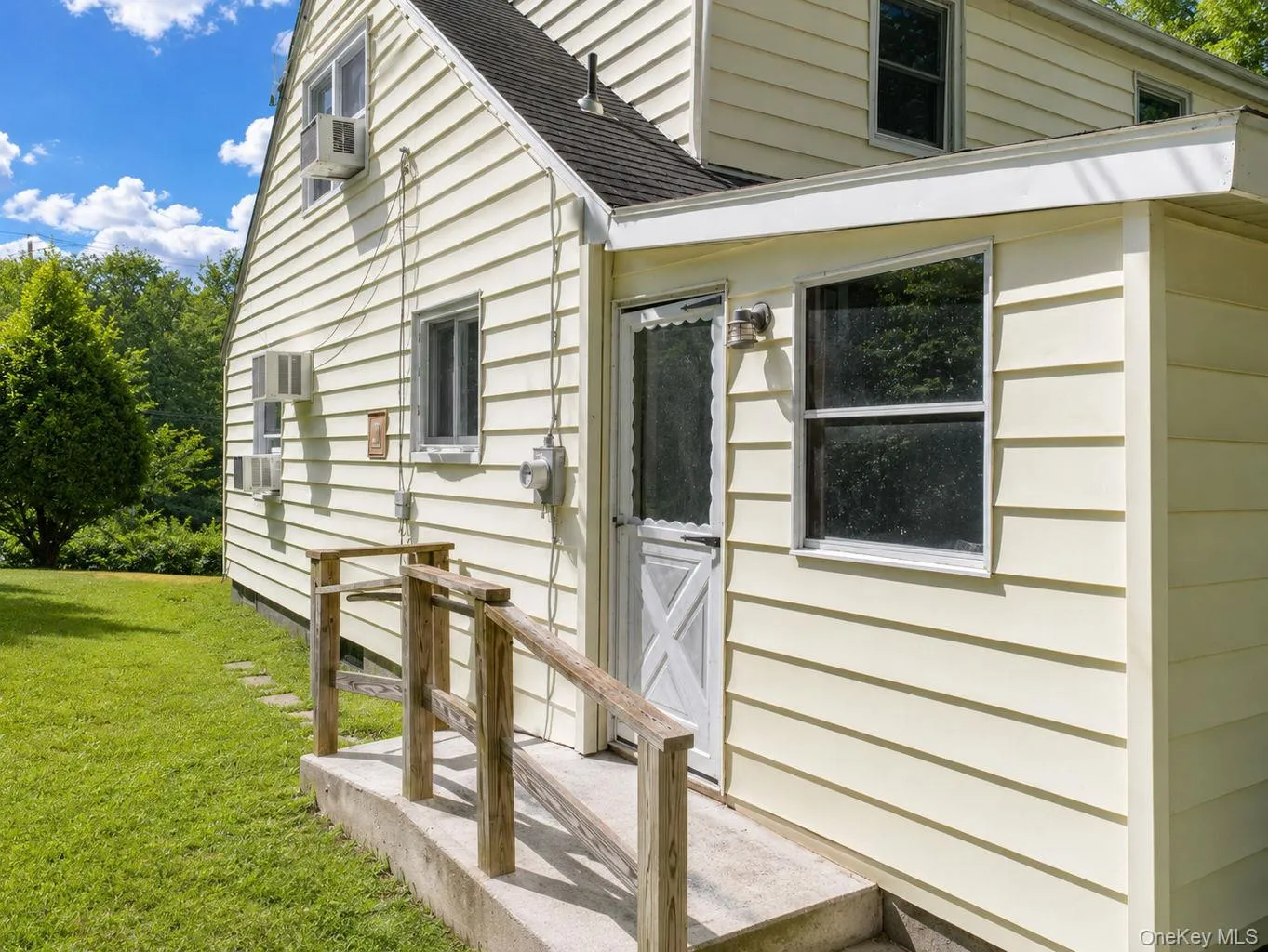 19 East Avenue, Montgomery, NY, 4 Bedrooms Bedrooms, 7 Rooms Rooms,1 BathroomBathrooms,Residential,For Rent,East,0,1015923 19 East Avenue, Montgomery, NY, 4 Bedrooms Bedrooms, 7 Rooms Rooms,1 BathroomBathrooms,Residential,For Rent,East,0,1015923