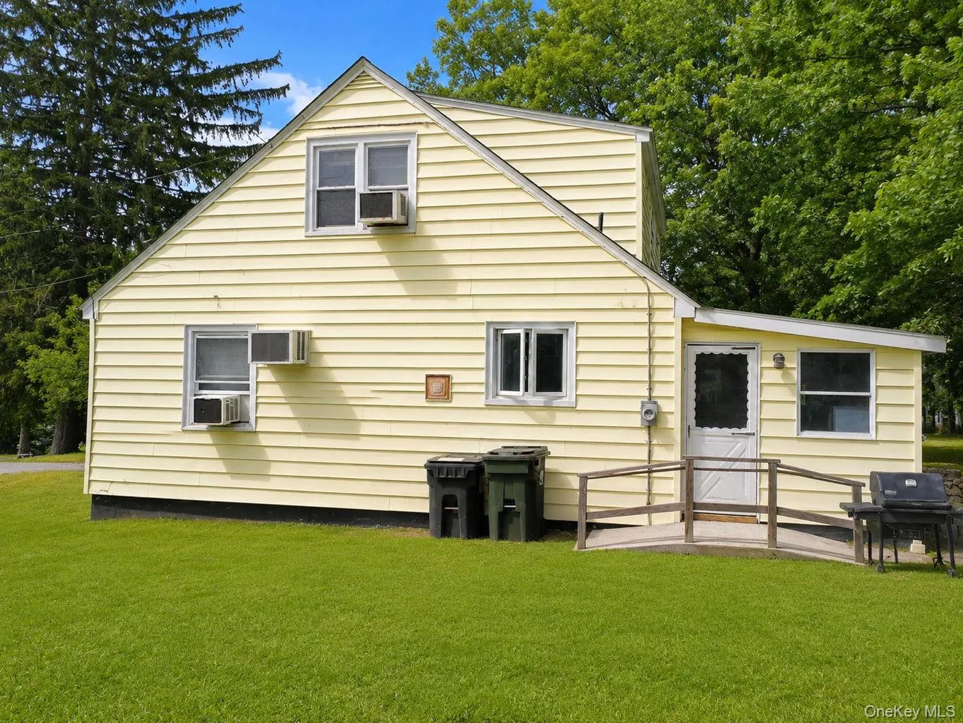 19 East Avenue, Montgomery, NY, 4 Bedrooms Bedrooms, 7 Rooms Rooms,1 BathroomBathrooms,Residential,For Rent,East,0,1015923 19 East Avenue, Montgomery, NY, 4 Bedrooms Bedrooms, 7 Rooms Rooms,1 BathroomBathrooms,Residential,For Rent,East,0,1015923