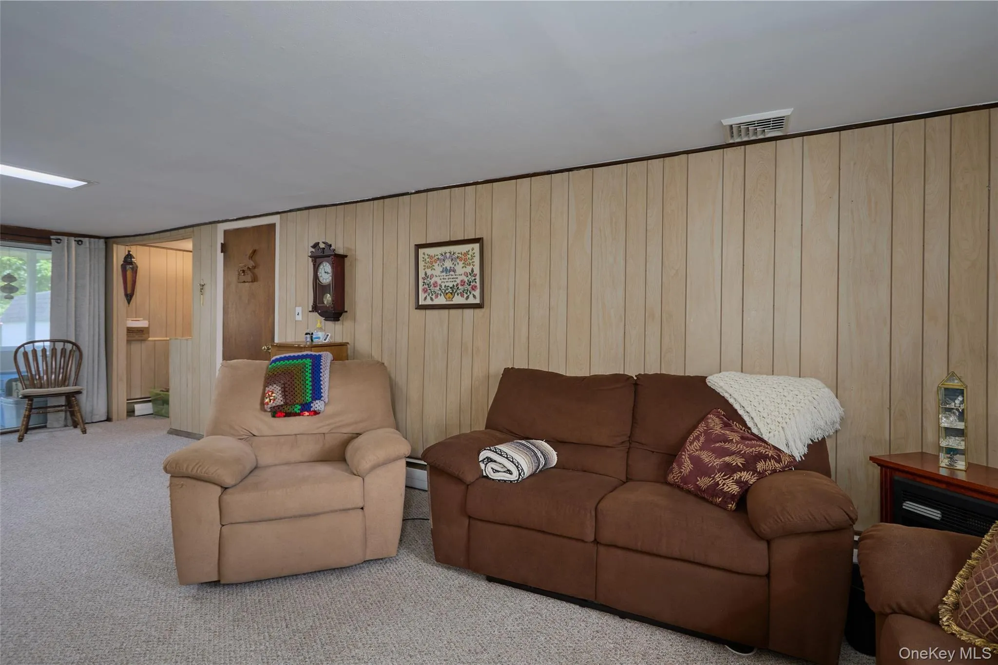8 Abbie Lane, Hyde Park, NY, 3 Bedrooms Bedrooms, 8 Rooms Rooms,3 BathroomsBathrooms,Residential,For Rent,Abbie,0,KEY1015925 8 Abbie Lane, Hyde Park, NY, 3 Bedrooms Bedrooms, 8 Rooms Rooms,3 BathroomsBathrooms,Residential,For Rent,Abbie,0,KEY1015925