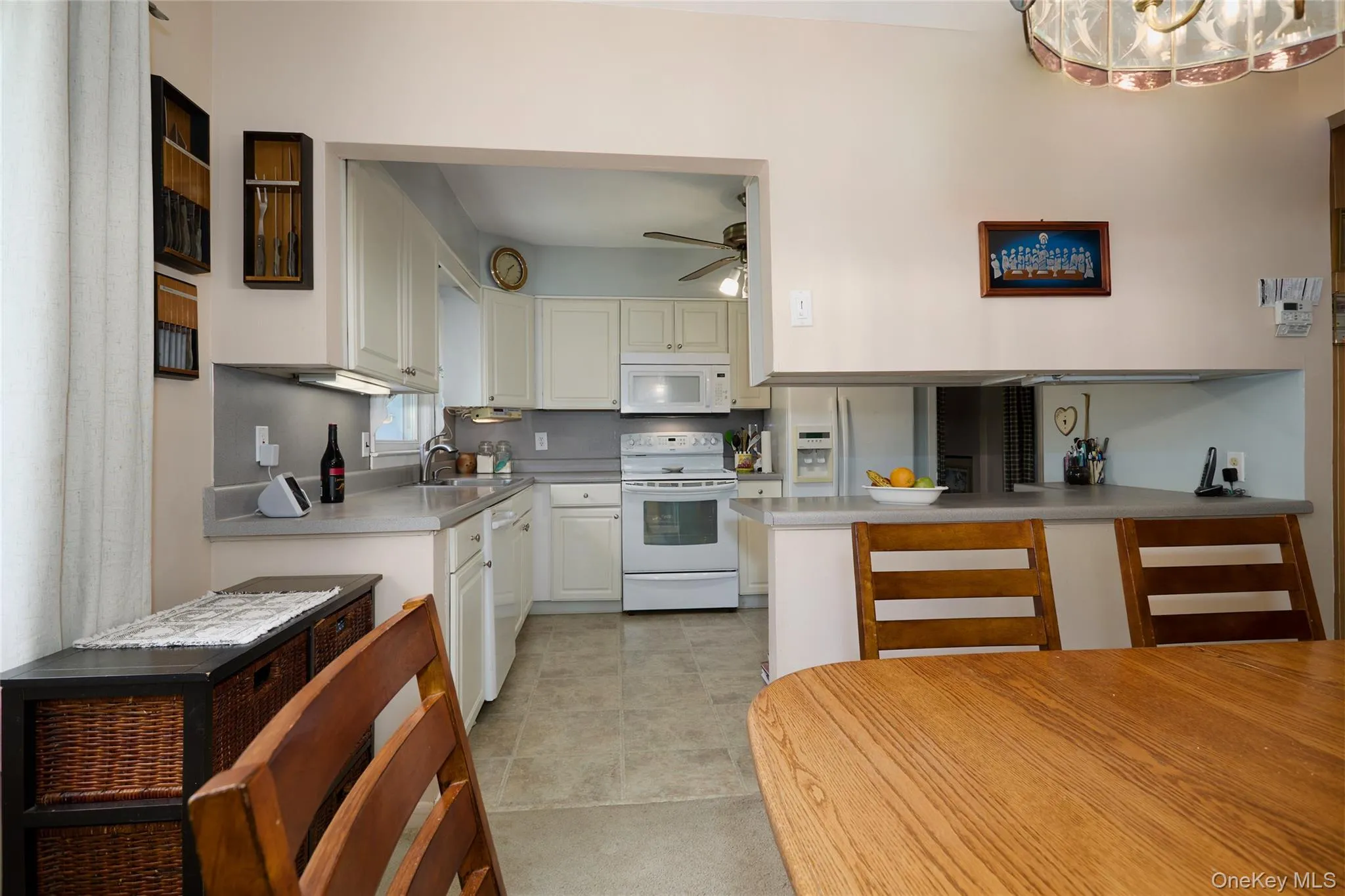 8 Abbie Lane, Hyde Park, NY, 3 Bedrooms Bedrooms, 8 Rooms Rooms,3 BathroomsBathrooms,Residential,For Rent,Abbie,0,KEY1015925 8 Abbie Lane, Hyde Park, NY, 3 Bedrooms Bedrooms, 8 Rooms Rooms,3 BathroomsBathrooms,Residential,For Rent,Abbie,0,KEY1015925