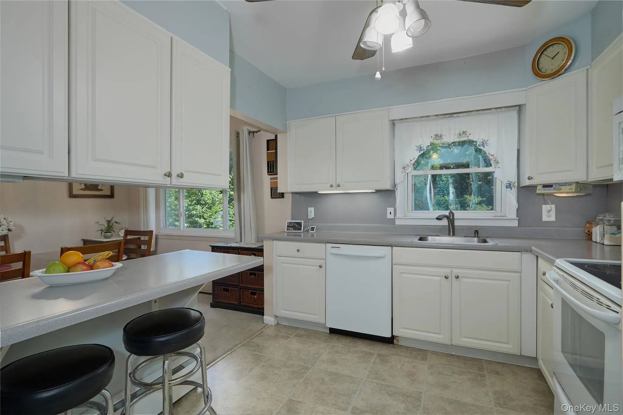 8 Abbie Lane, Hyde Park, NY, 3 Bedrooms Bedrooms, 8 Rooms Rooms,3 BathroomsBathrooms,Residential,For Rent,Abbie,0,KEY1015925 8 Abbie Lane, Hyde Park, NY, 3 Bedrooms Bedrooms, 8 Rooms Rooms,3 BathroomsBathrooms,Residential,For Rent,Abbie,0,KEY1015925