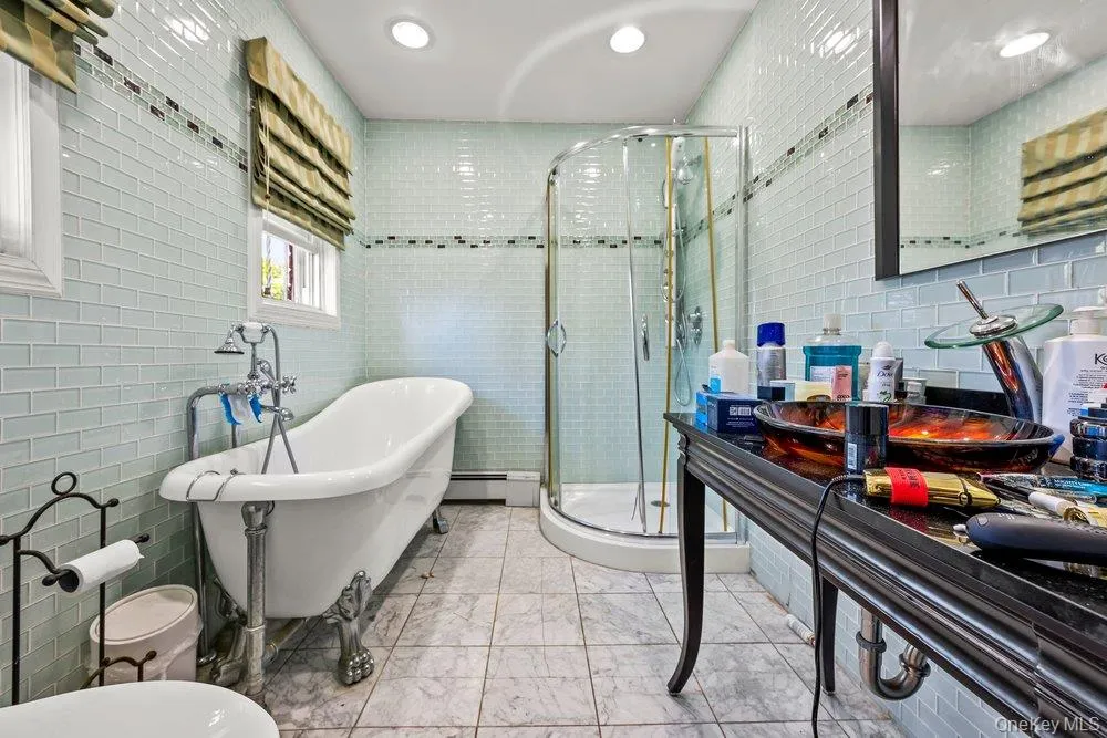 12847 233rd Street, New York, NY, 7 Bedrooms Bedrooms, 14 Rooms Rooms,3 BathroomsBathrooms,Residential,For Rent,233rd,0,1015928 12847 233rd Street, New York, NY, 7 Bedrooms Bedrooms, 14 Rooms Rooms,3 BathroomsBathrooms,Residential,For Rent,233rd,0,1015928