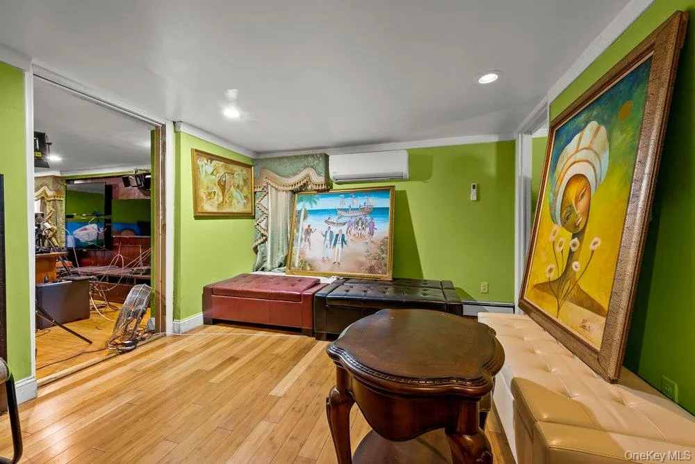 12847 233rd Street, New York, NY, 7 Bedrooms Bedrooms, 14 Rooms Rooms,3 BathroomsBathrooms,Residential,For Rent,233rd,0,1015928 12847 233rd Street, New York, NY, 7 Bedrooms Bedrooms, 14 Rooms Rooms,3 BathroomsBathrooms,Residential,For Rent,233rd,0,1015928