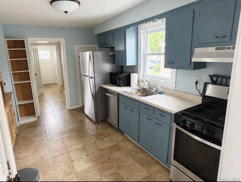 72 George Street, Babylon, NY, 3 Bedrooms Bedrooms, 7 Rooms Rooms,2 BathroomsBathrooms,Residential,For Rent,George,0,1015930 72 George Street, Babylon, NY, 3 Bedrooms Bedrooms, 7 Rooms Rooms,2 BathroomsBathrooms,Residential,For Rent,George,0,1015930