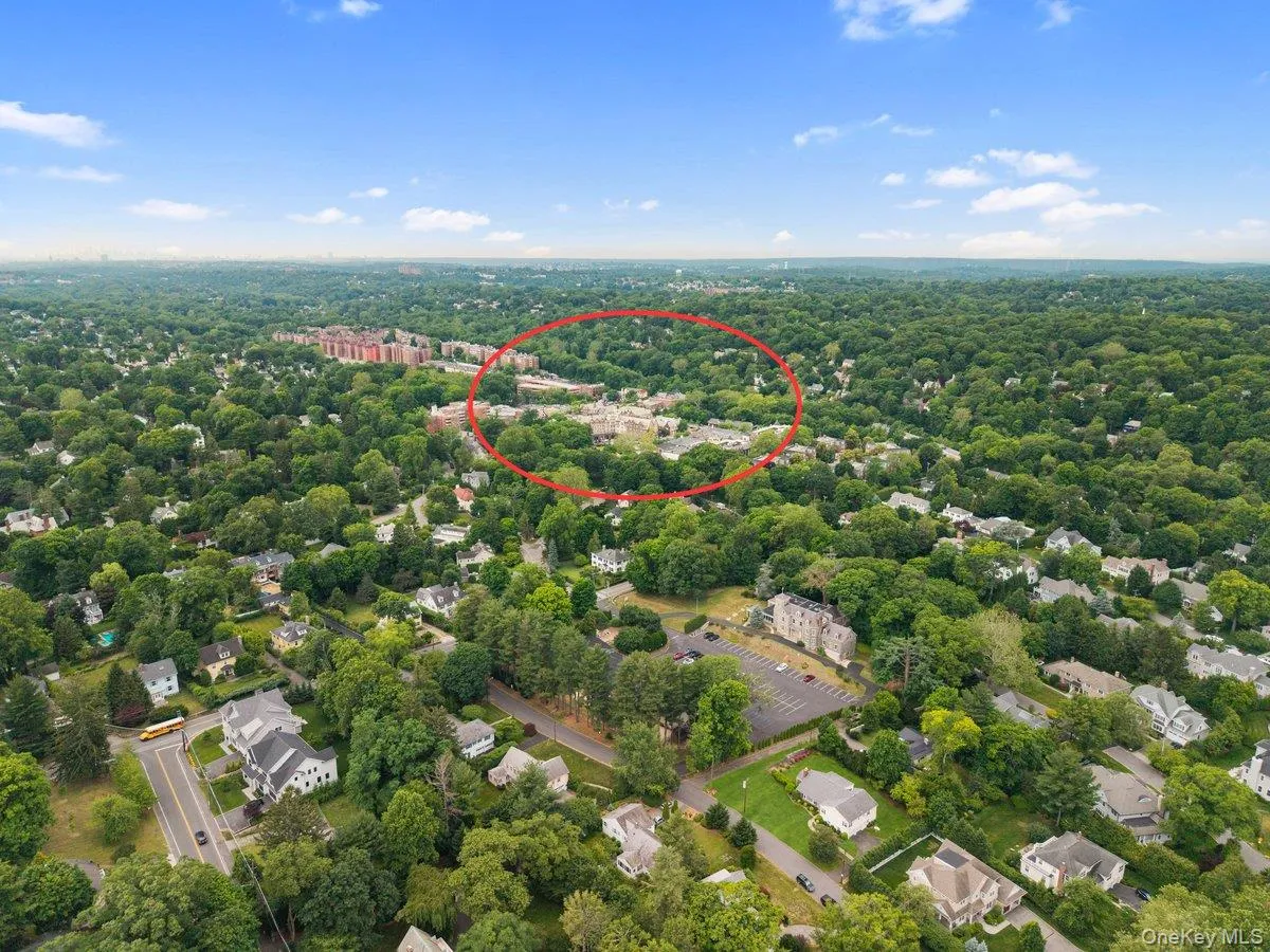 Overhead view depicting how close the house is to Scarsdale village and the metro north train station. Overhead view depicting how close the house is to Scarsdale village and the metro north train station.