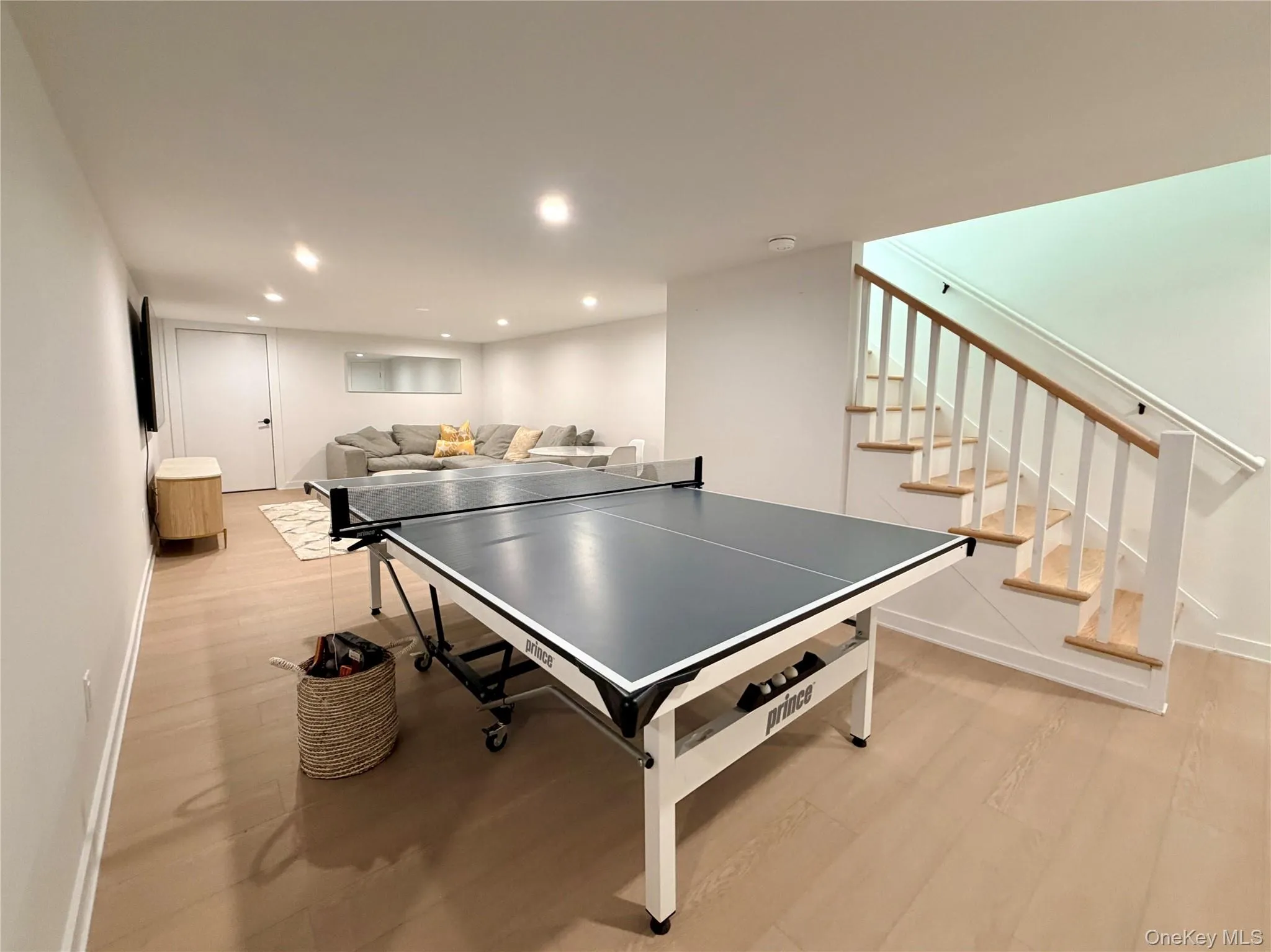 7 Midhampton Court, Southampton, NY, 5 Bedrooms Bedrooms, 8 Rooms Rooms,4 BathroomsBathrooms,Residential Lease,For Rent,Midhampton,0,KEY1015946 7 Midhampton Court, Southampton, NY, 5 Bedrooms Bedrooms, 8 Rooms Rooms,4 BathroomsBathrooms,Residential Lease,For Rent,Midhampton,0,KEY1015946