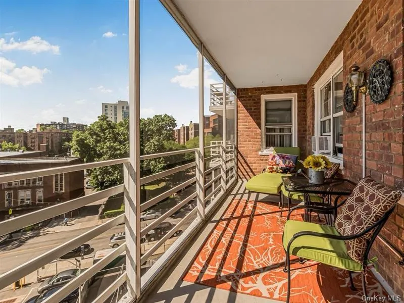 3530 Henry Hudson Parkway, New York, NY, 2 Bedrooms Bedrooms, 5 Rooms Rooms,2 BathroomsBathrooms,Residential,For Rent,Henry Hudson,0,1015947 3530 Henry Hudson Parkway, New York, NY, 2 Bedrooms Bedrooms, 5 Rooms Rooms,2 BathroomsBathrooms,Residential,For Rent,Henry Hudson,0,1015947