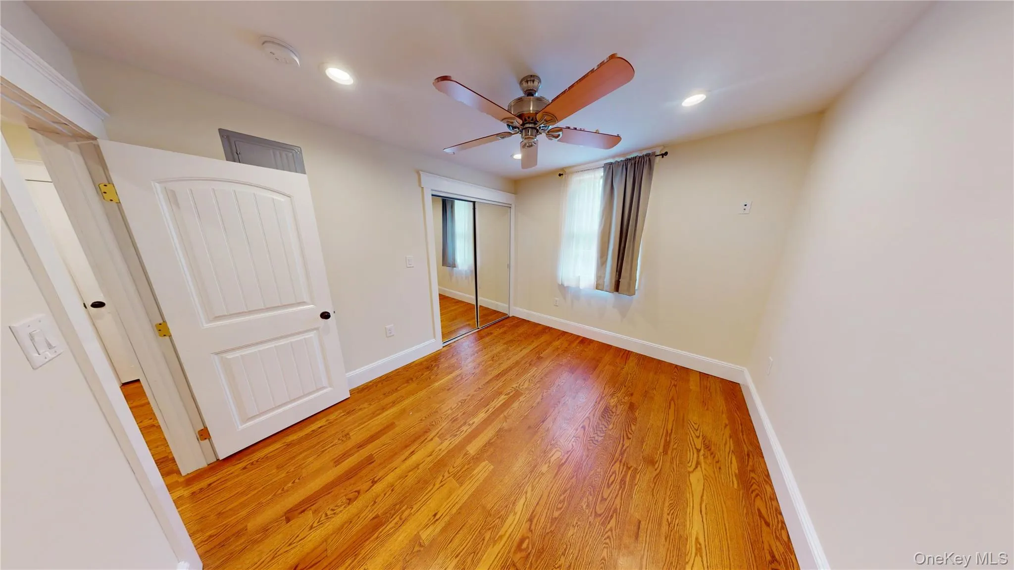 5 Wayne Avenue, Ramapo, NY, 2 Bedrooms Bedrooms, 5 Rooms Rooms,1 BathroomBathrooms,Residential Lease,For Rent,Wayne,0,1015954 5 Wayne Avenue, Ramapo, NY, 2 Bedrooms Bedrooms, 5 Rooms Rooms,1 BathroomBathrooms,Residential Lease,For Rent,Wayne,0,1015954