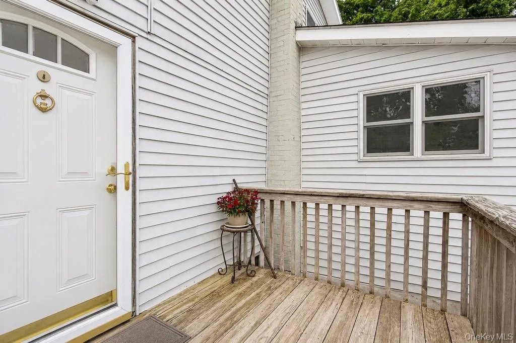 219 Main Street, Beacon, NY, 3 Bedrooms Bedrooms, 6 Rooms Rooms,1 BathroomBathrooms,Residential,For Rent,Main,0,1015956 219 Main Street, Beacon, NY, 3 Bedrooms Bedrooms, 6 Rooms Rooms,1 BathroomBathrooms,Residential,For Rent,Main,0,1015956