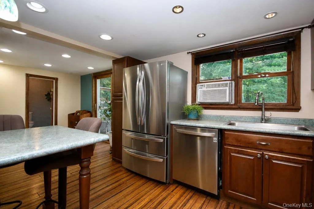 with stainless steel appliances with stainless steel appliances