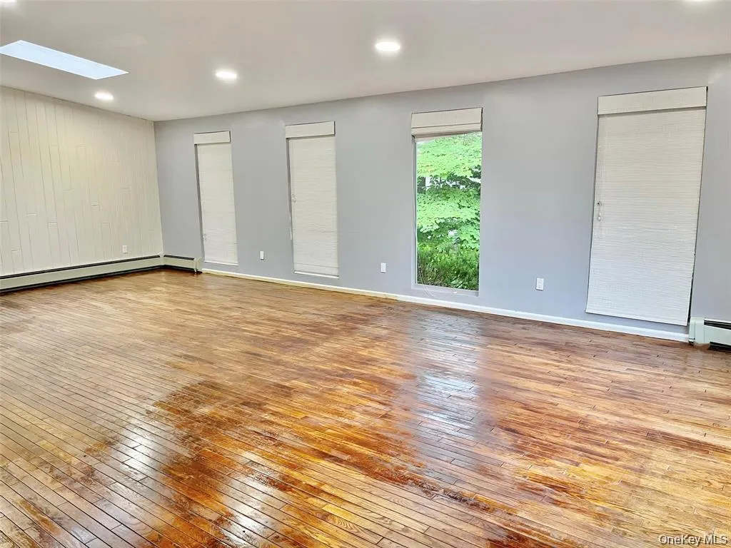 258 Steamboat Road, North Hempstead, NY, 4 Bedrooms Bedrooms, 6 Rooms Rooms,2 BathroomsBathrooms,Residential Lease,For Rent,Steamboat,0,1015957 258 Steamboat Road, North Hempstead, NY, 4 Bedrooms Bedrooms, 6 Rooms Rooms,2 BathroomsBathrooms,Residential Lease,For Rent,Steamboat,0,1015957