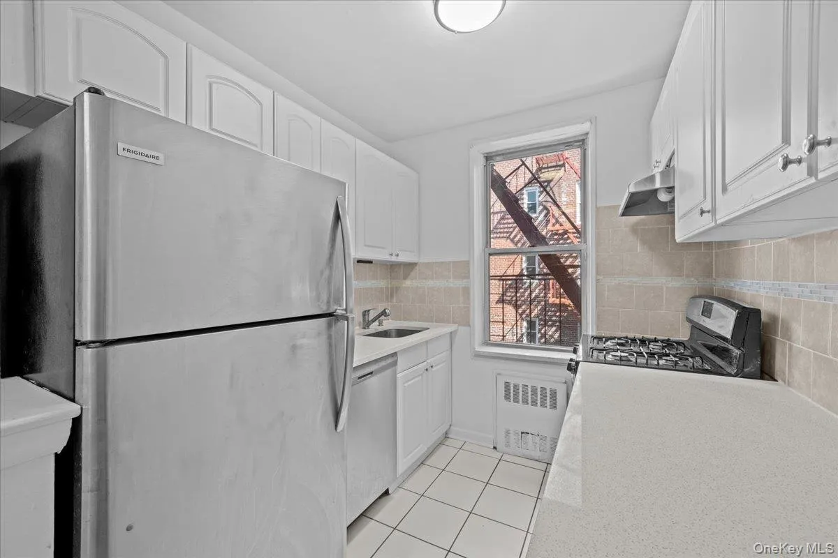 601 Kappock Street, New York, NY, 1 Bedroom Bedrooms, 4 Rooms Rooms,1 BathroomBathrooms,Residential,For Rent,Kappock,0,1015958 601 Kappock Street, New York, NY, 1 Bedroom Bedrooms, 4 Rooms Rooms,1 BathroomBathrooms,Residential,For Rent,Kappock,0,1015958