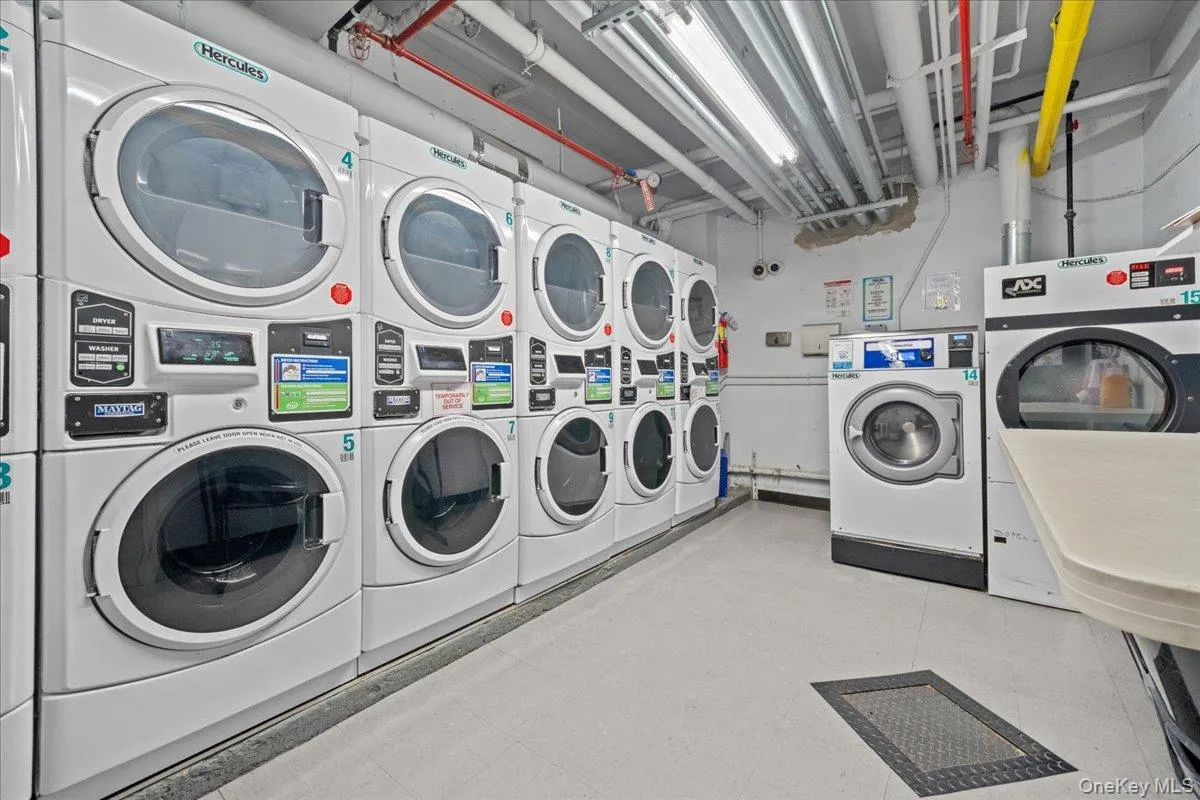 601 Kappock Street, New York, NY, 1 Bedroom Bedrooms, 4 Rooms Rooms,1 BathroomBathrooms,Residential,For Rent,Kappock,0,1015958 601 Kappock Street, New York, NY, 1 Bedroom Bedrooms, 4 Rooms Rooms,1 BathroomBathrooms,Residential,For Rent,Kappock,0,1015958